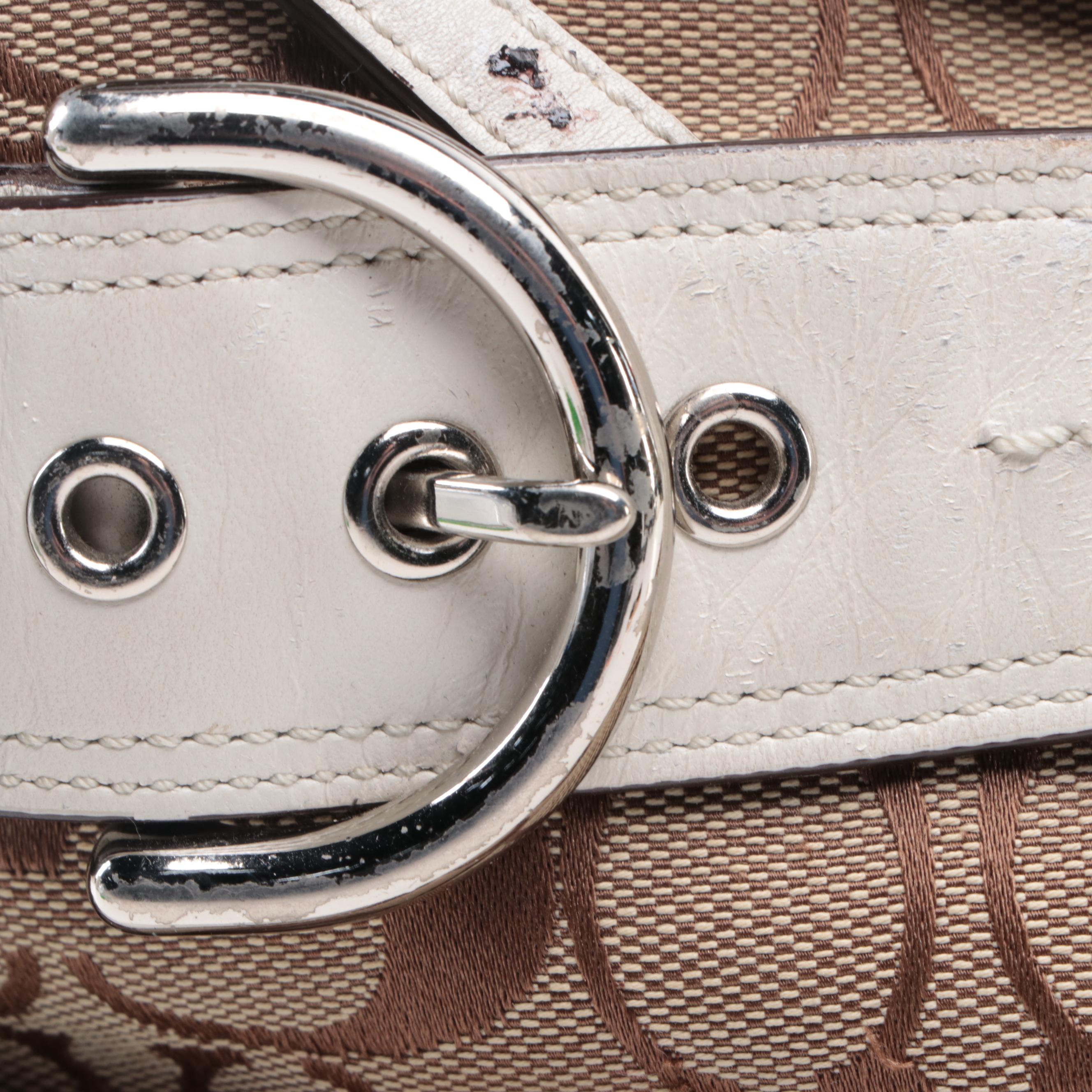 Coach Shoulder Bag in Signature Canvas with Leather Trim