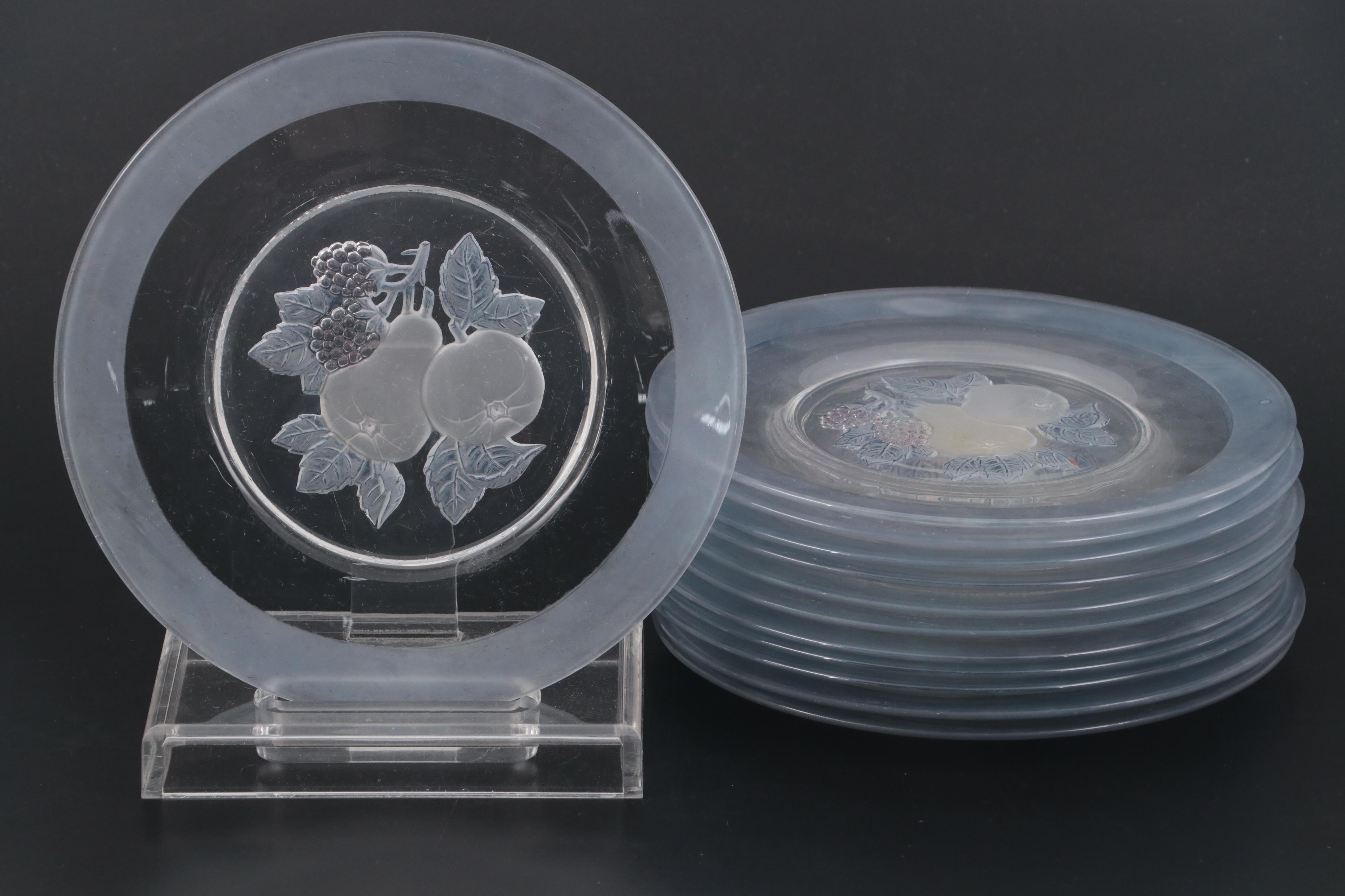 Wedgwood "Strawberry and Vine" Bone China Dinnerware, 1988