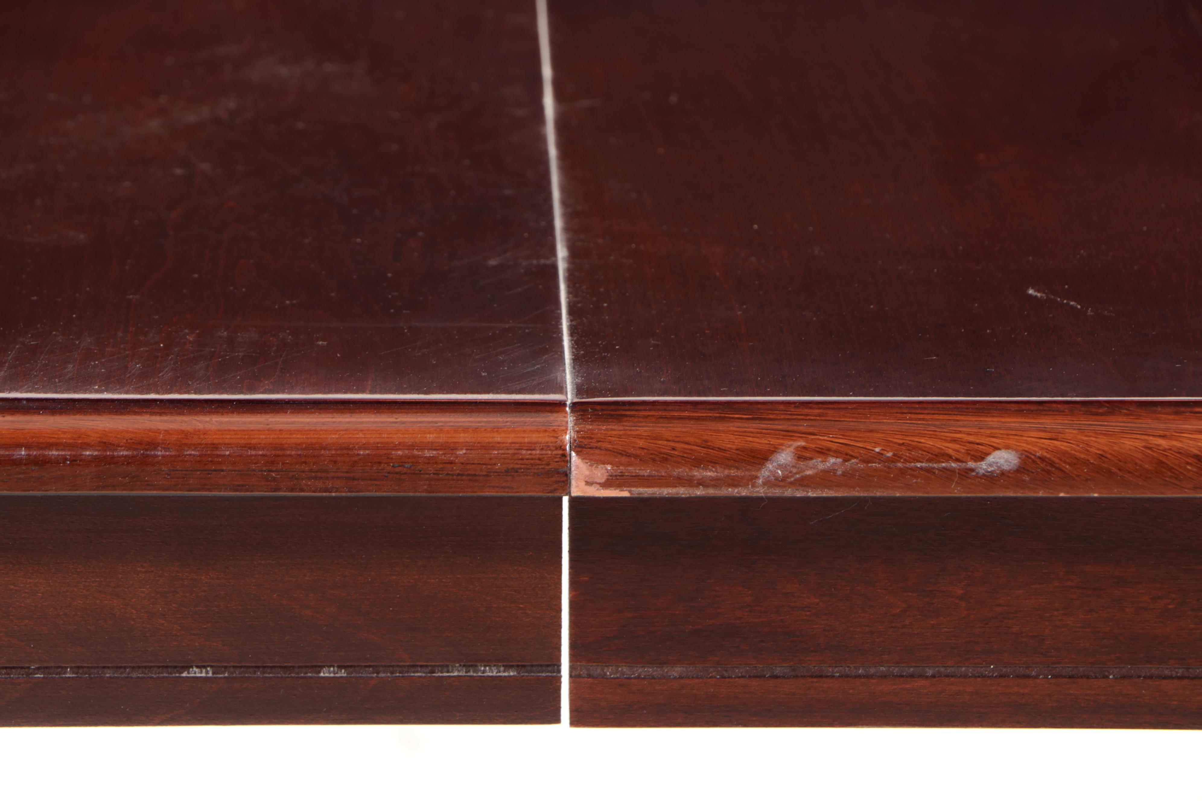 Singer Furniture Queen Anne Style Cherry Nine-Piece Dining Set