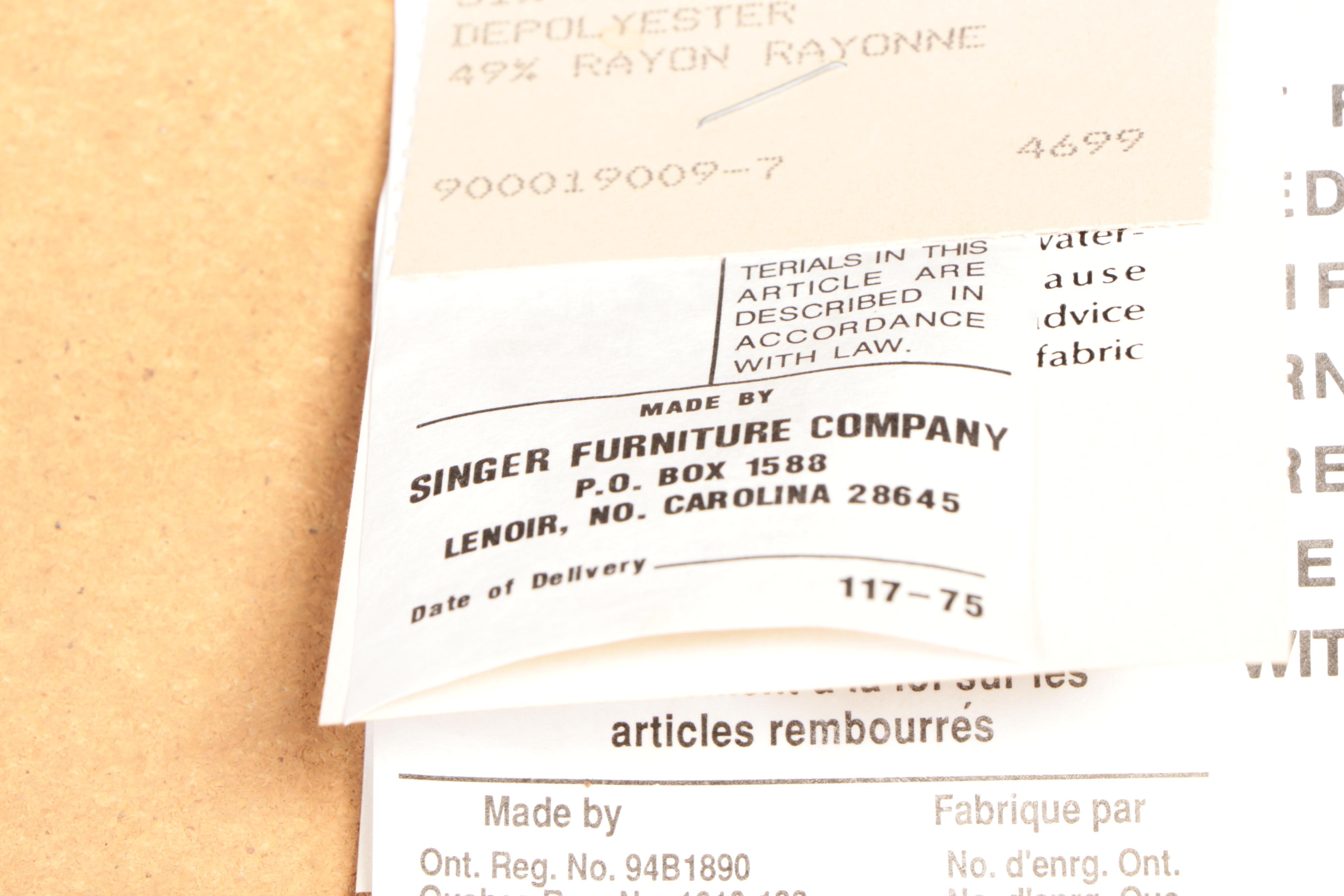 Singer Furniture Queen Anne Style Cherry Nine-Piece Dining Set