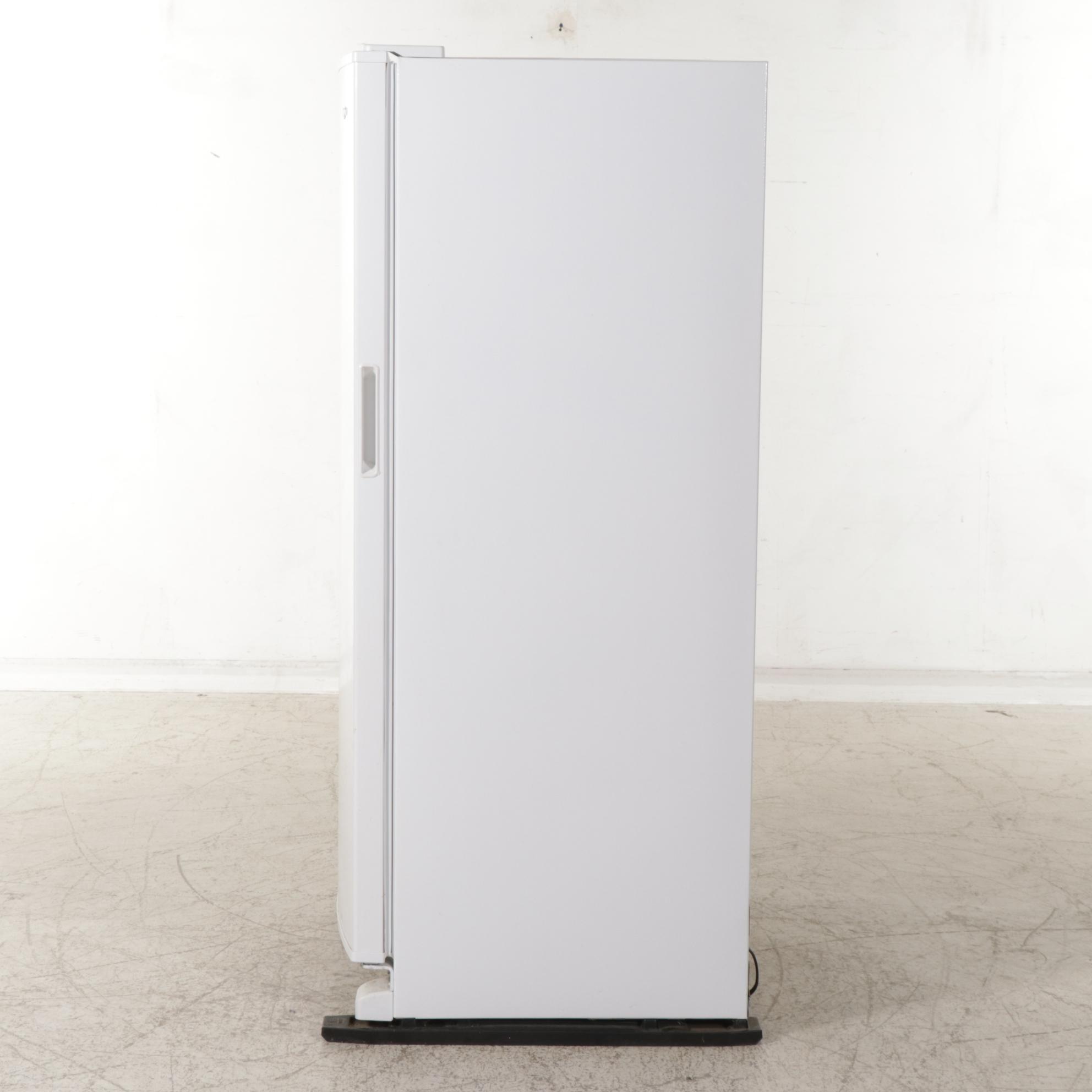 Whirlpool WZF34X20DW01 Upright Chest Freezer