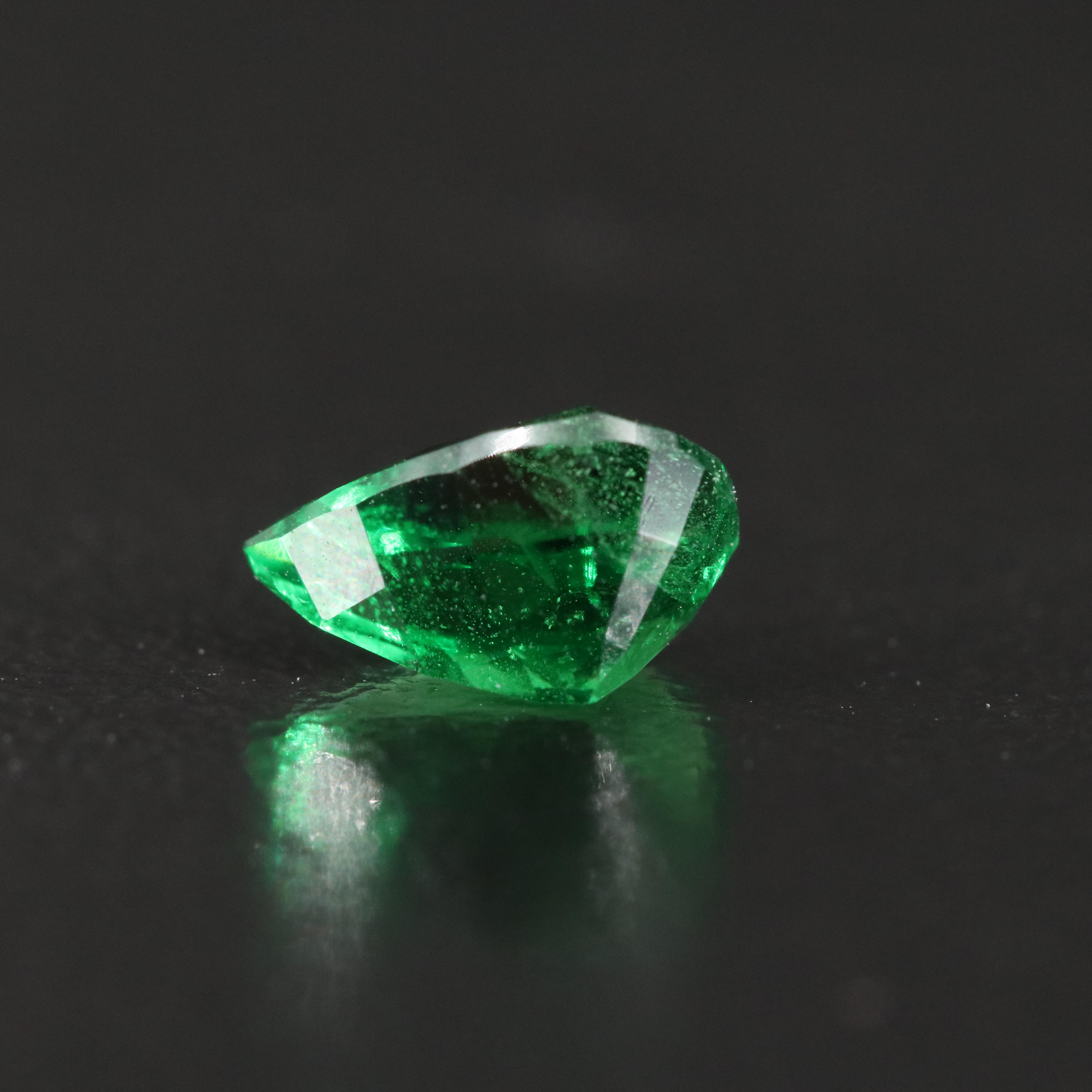 Loose 1.07 CT Tsavorite with GIA Report
