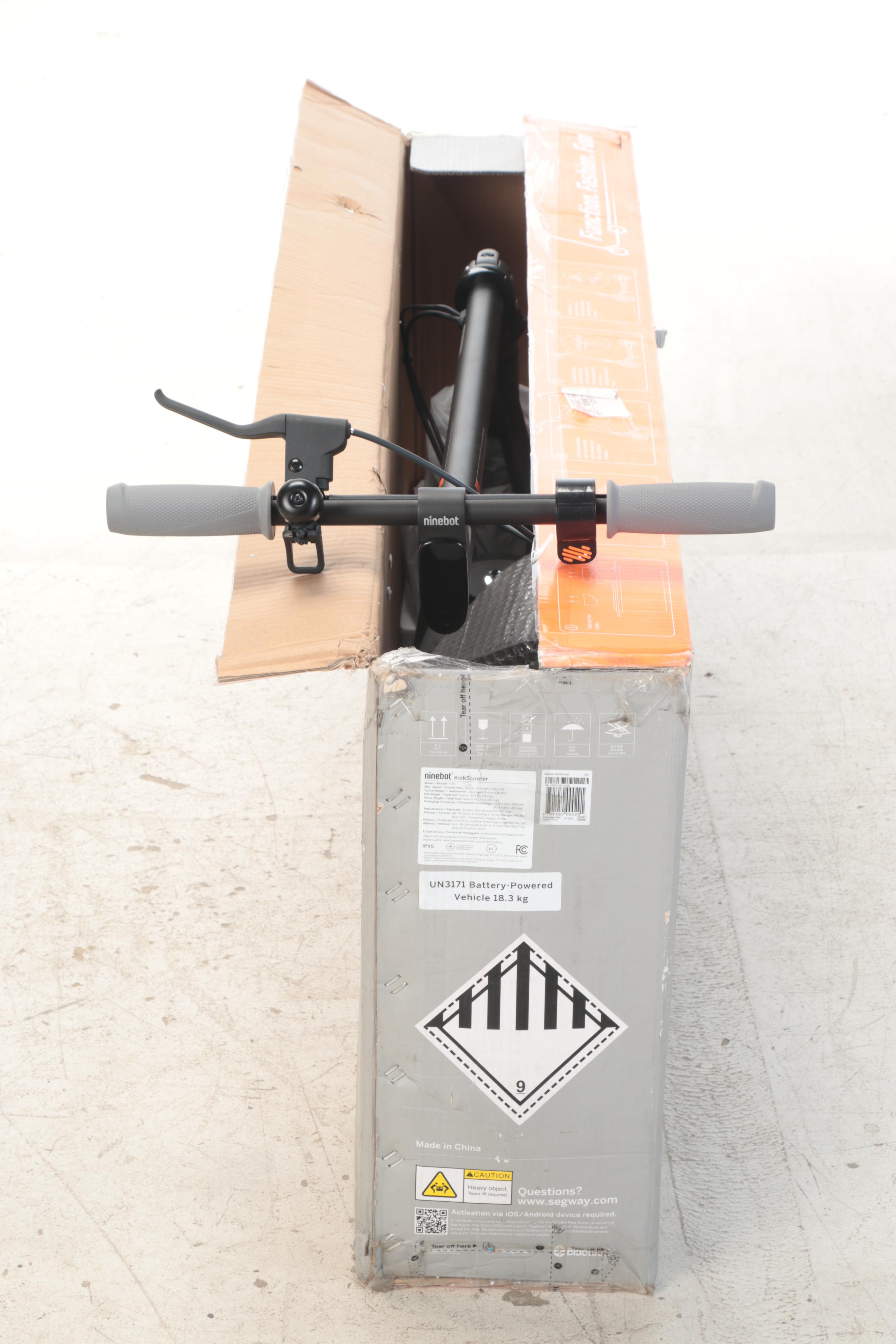 Segway Ninebot KickScooter F25 in Gray