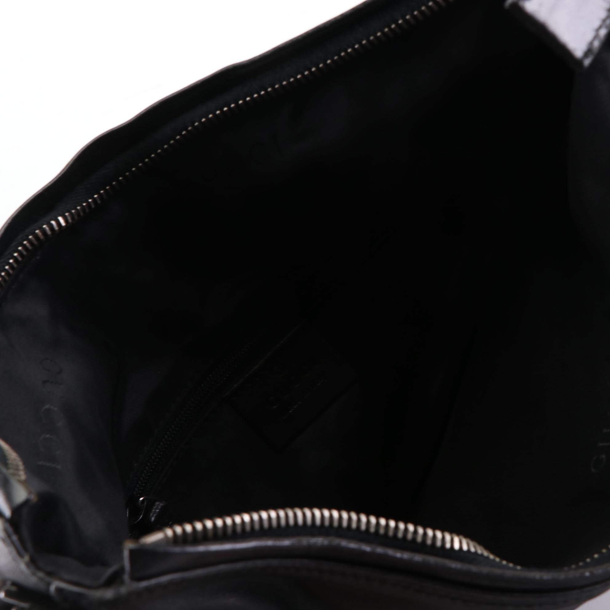 Gucci Leather Shoulder Bag