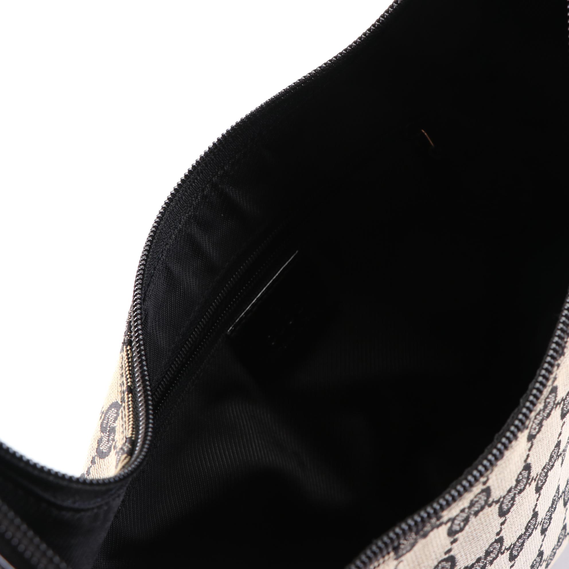 Gucci Hobo Shoulder Bag in GG Canvas and Patent Leather Trim