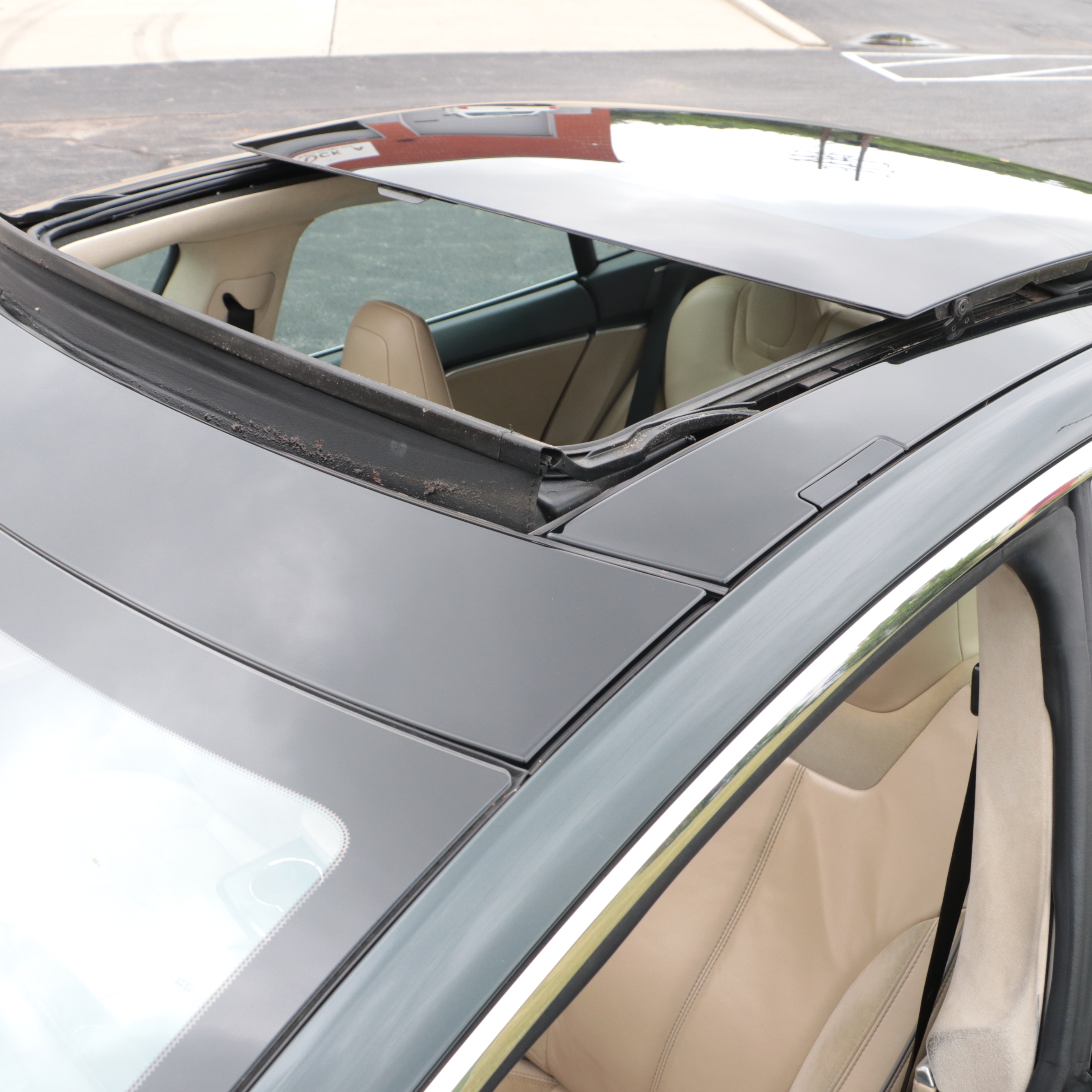 Jack White's 2013 Tesla Model S Performance