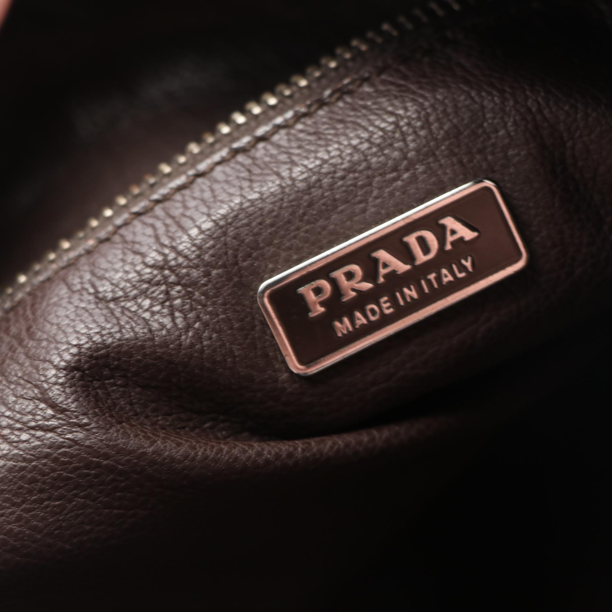 Prada Shoulder Bag in Brown Grained Leather