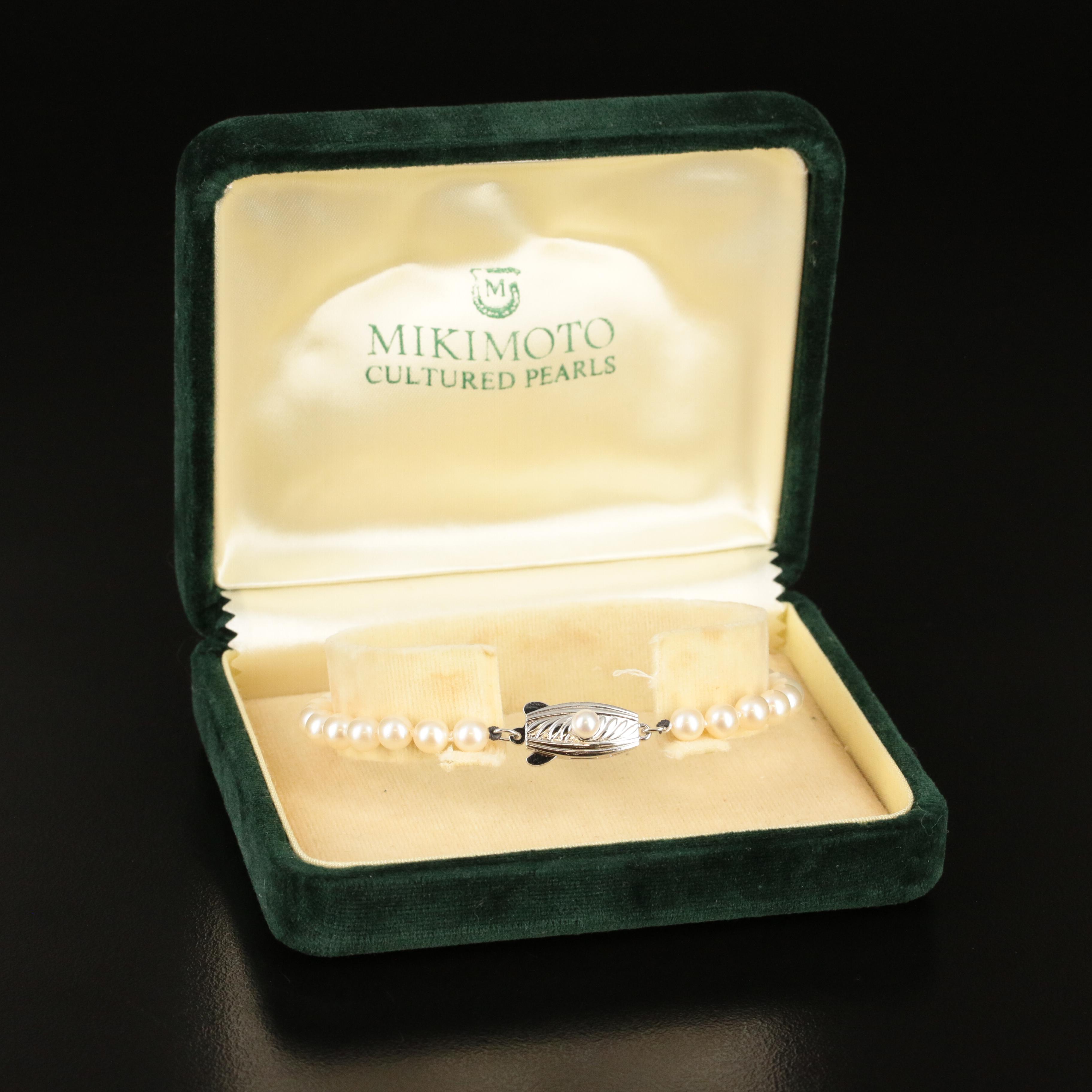 Vintage Mikimoto Pearl Bracelet