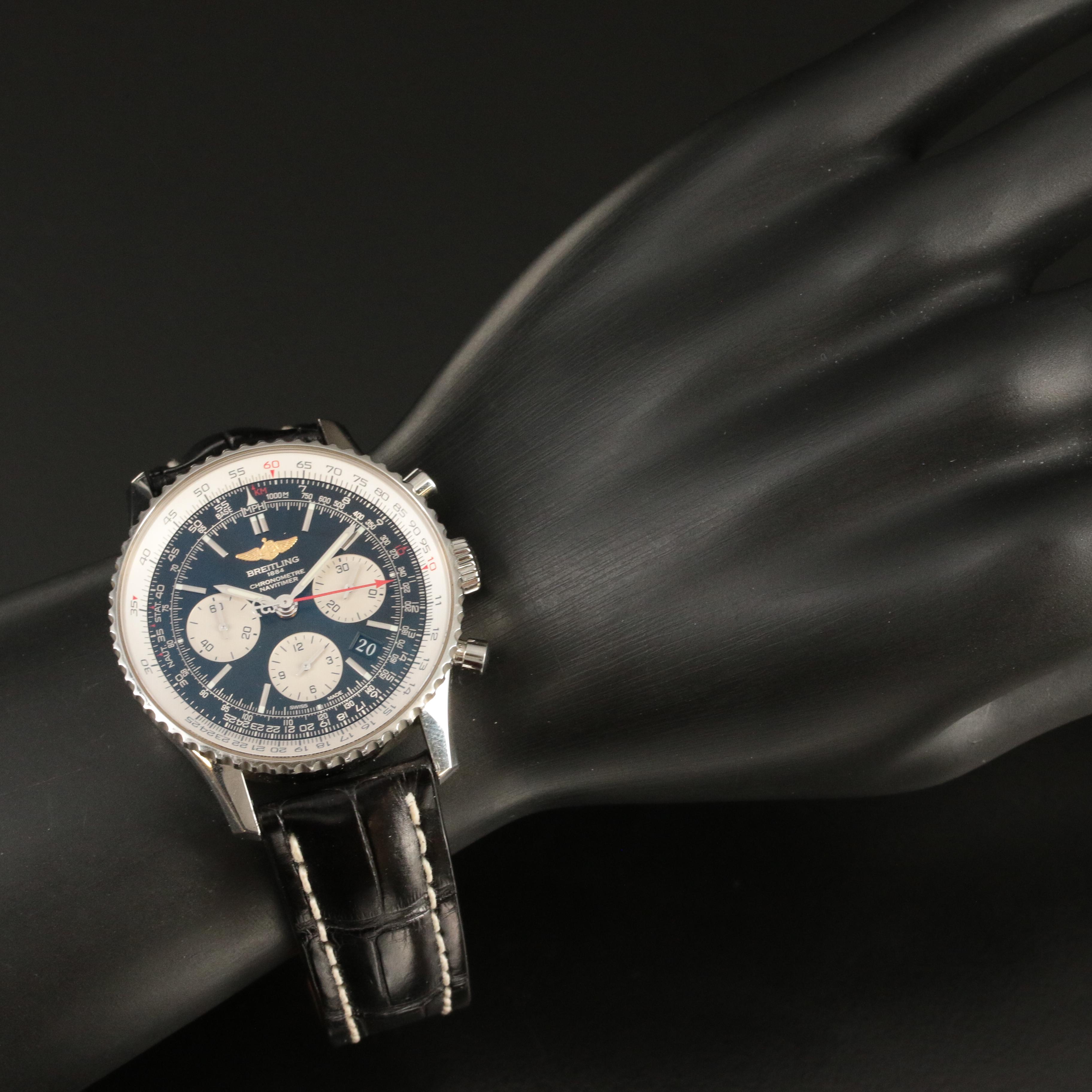 Breitling Navitimer 01 Chronometre Chronograph Watch
