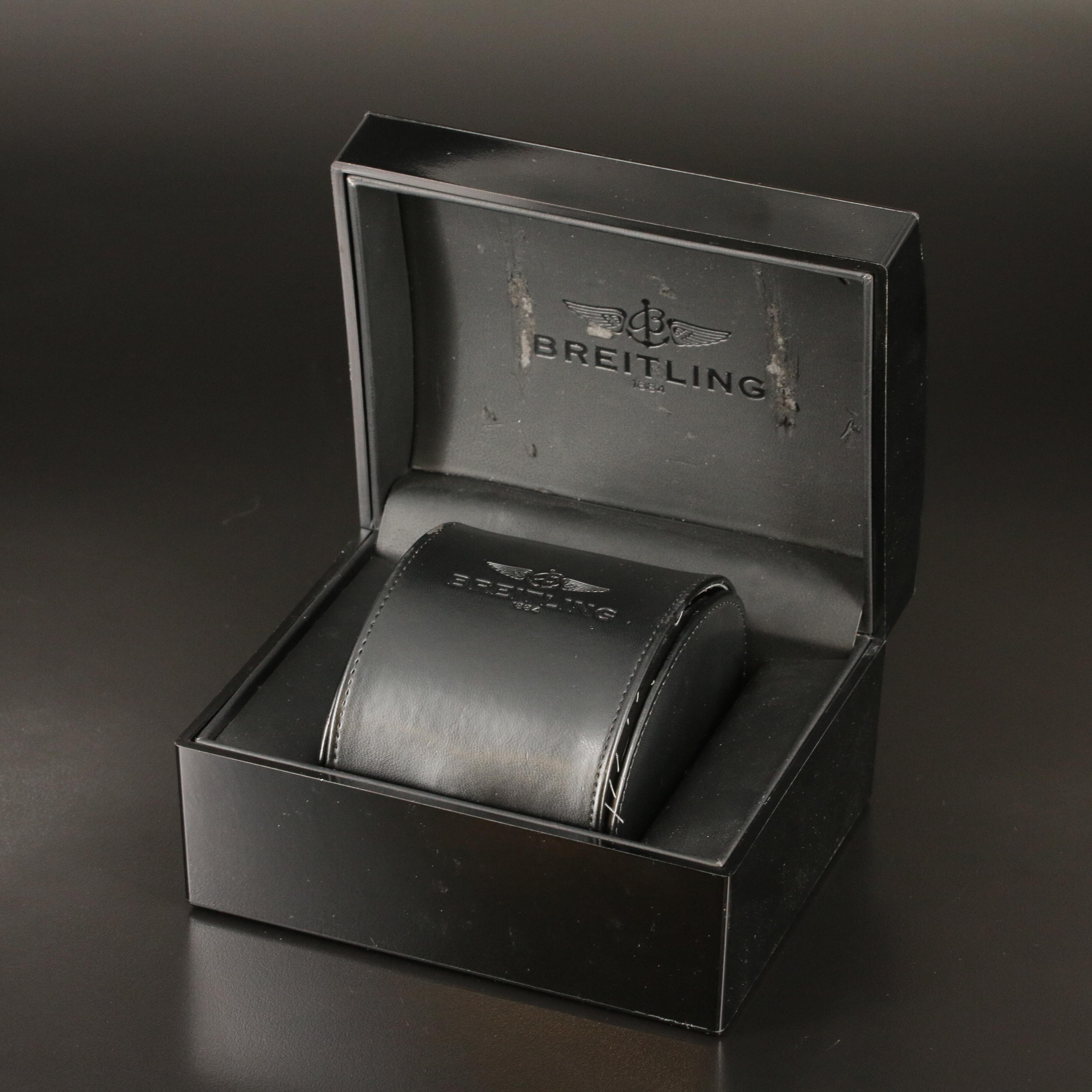 Breitling Navitimer 01 Chronometre Chronograph Watch