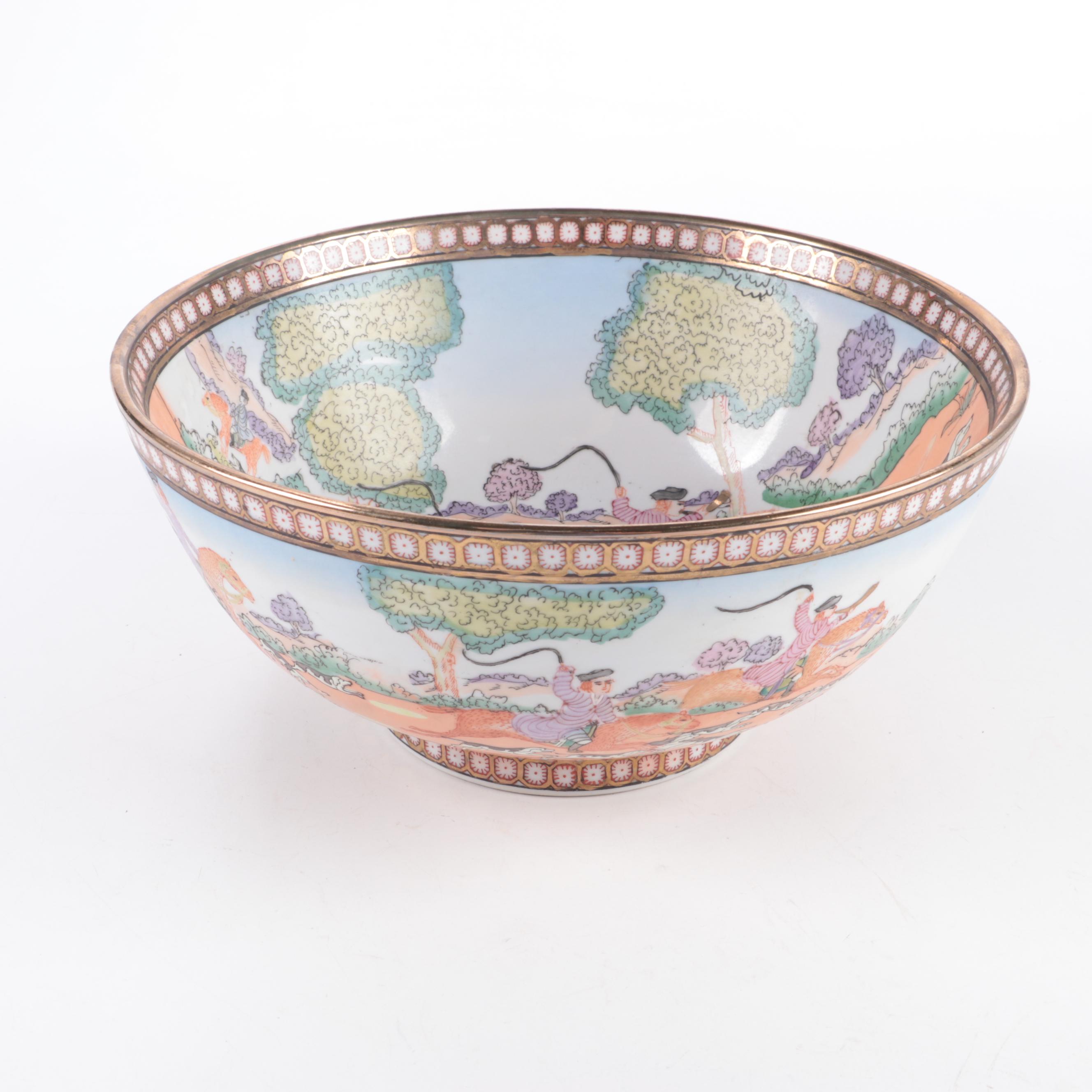 Chinese Export Porcelain Fox Hunting Bowl with Carved Stand