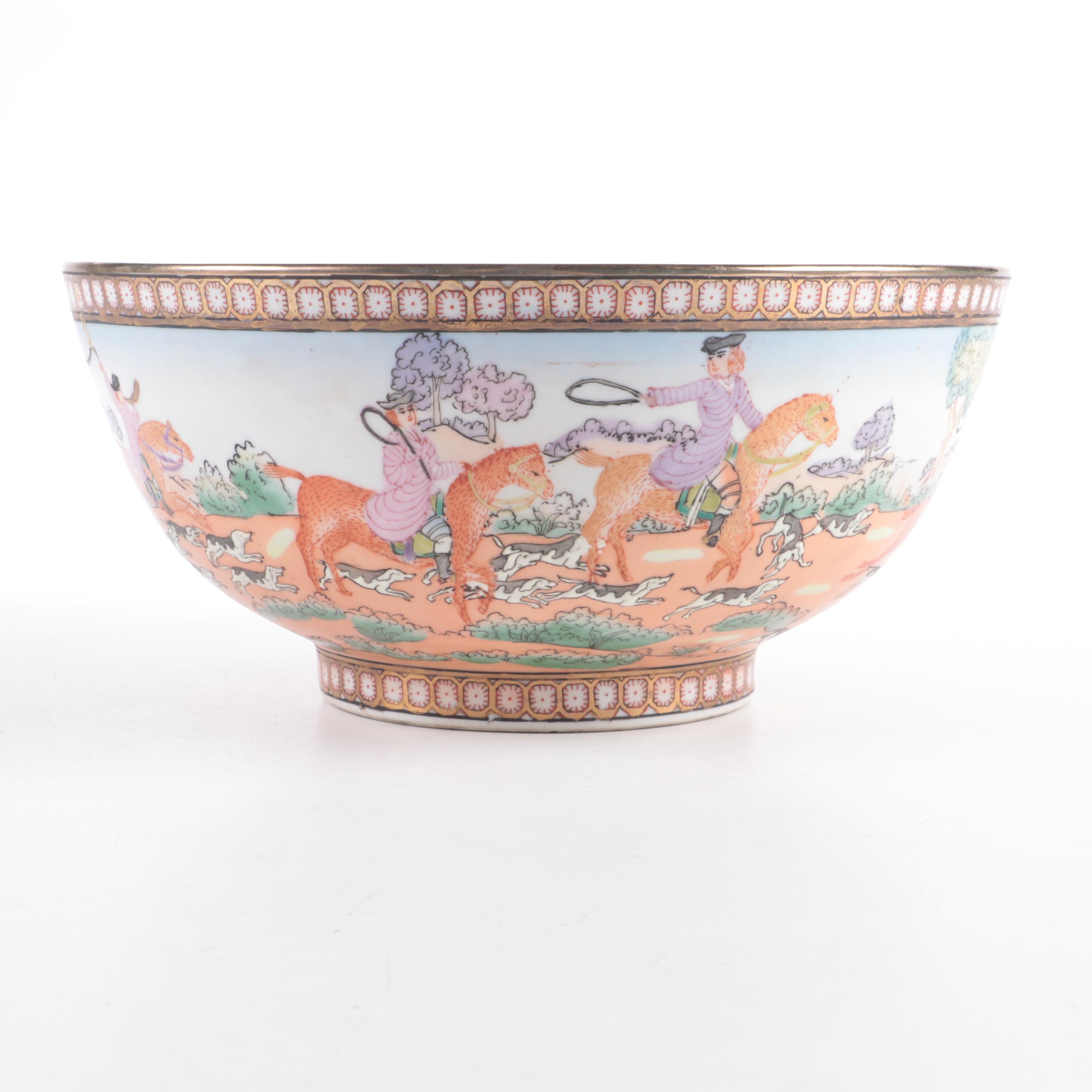 Chinese Export Porcelain Fox Hunting Bowl with Carved Stand