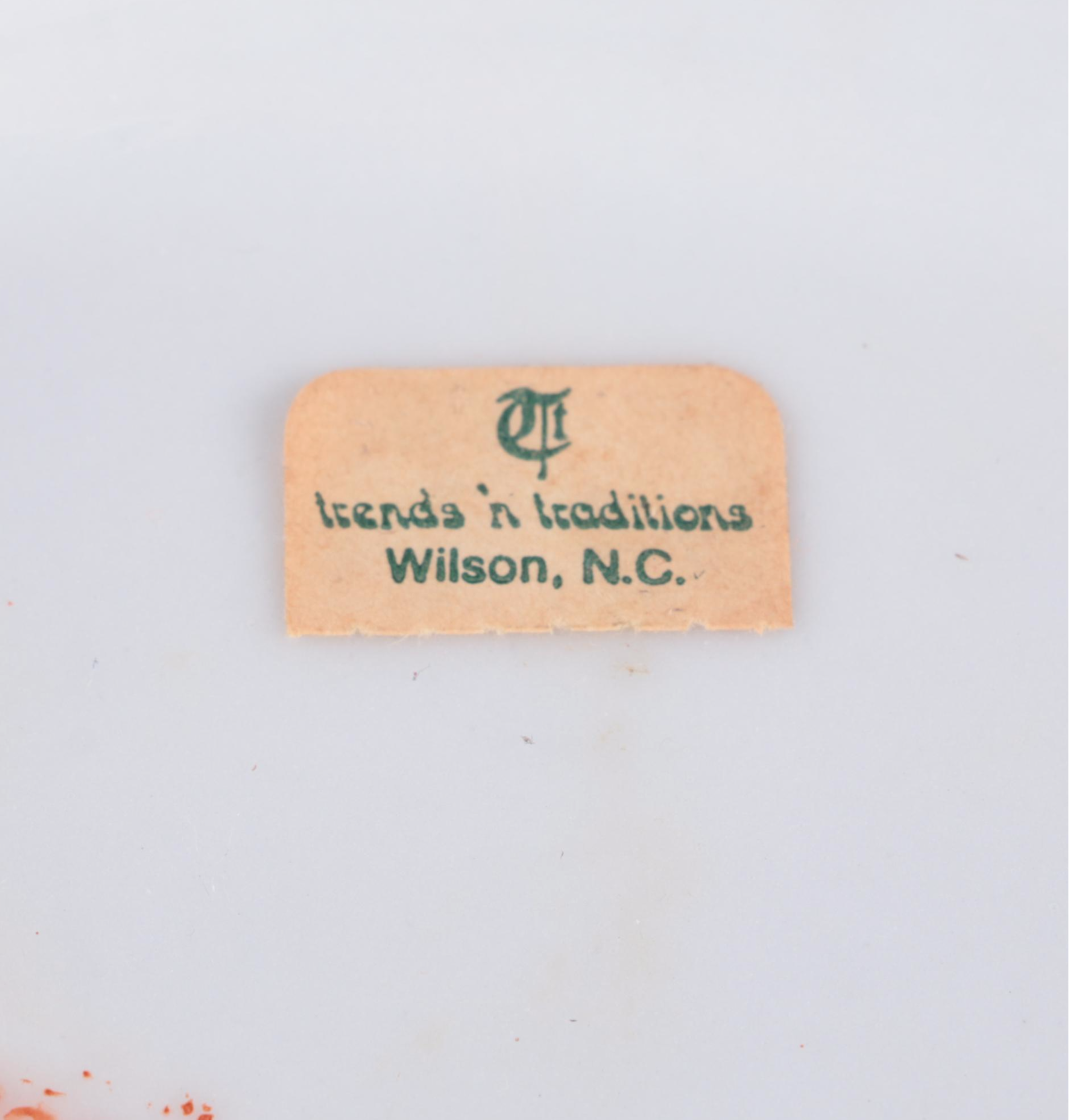 Chinese Export Porcelain Fox Hunting Bowl with Carved Stand