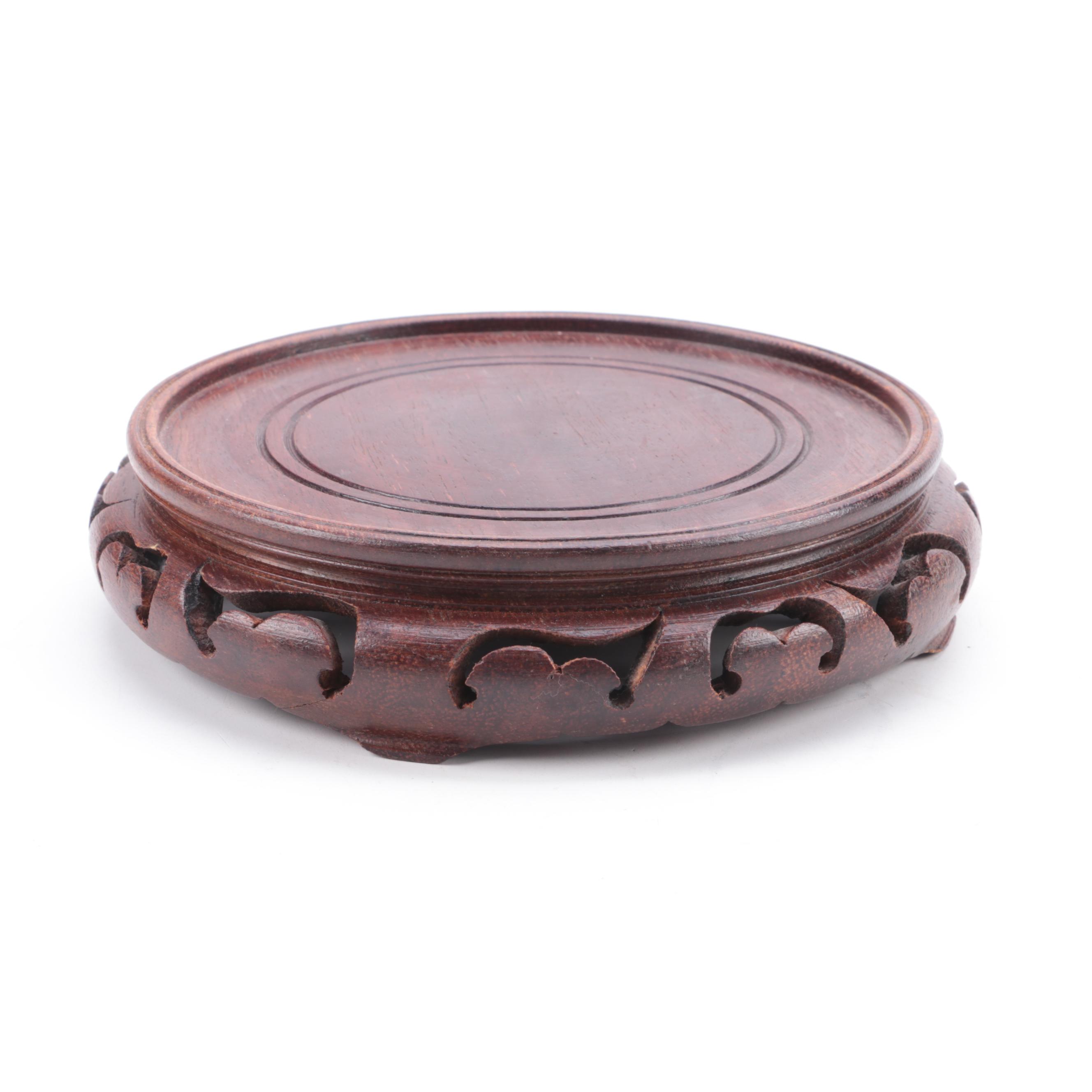 Chinese Export Porcelain Fox Hunting Bowl with Carved Stand