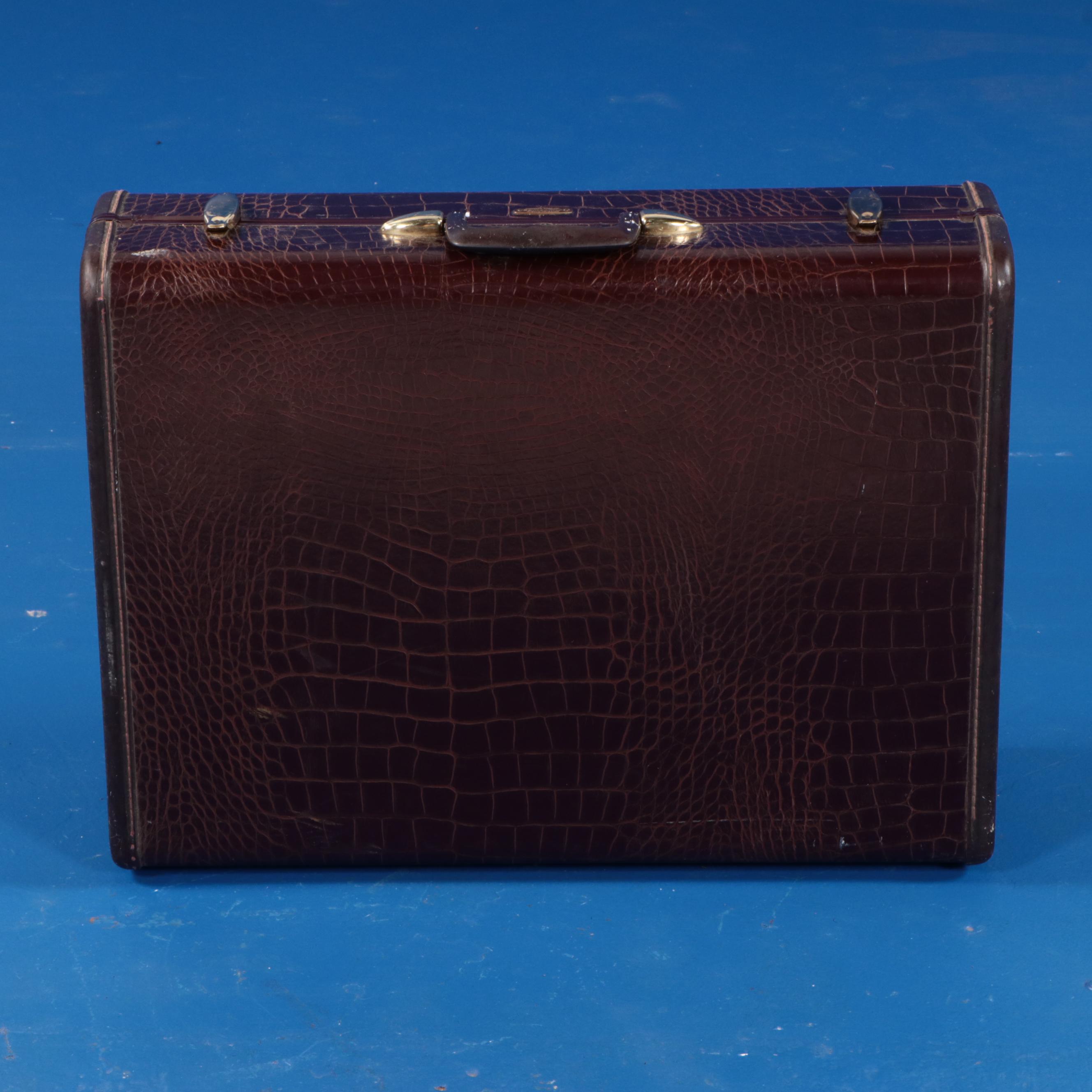 Samsonite Top Handle Luggage Set Styles 4135 and 4132 in Croc-Embossed Vinyl