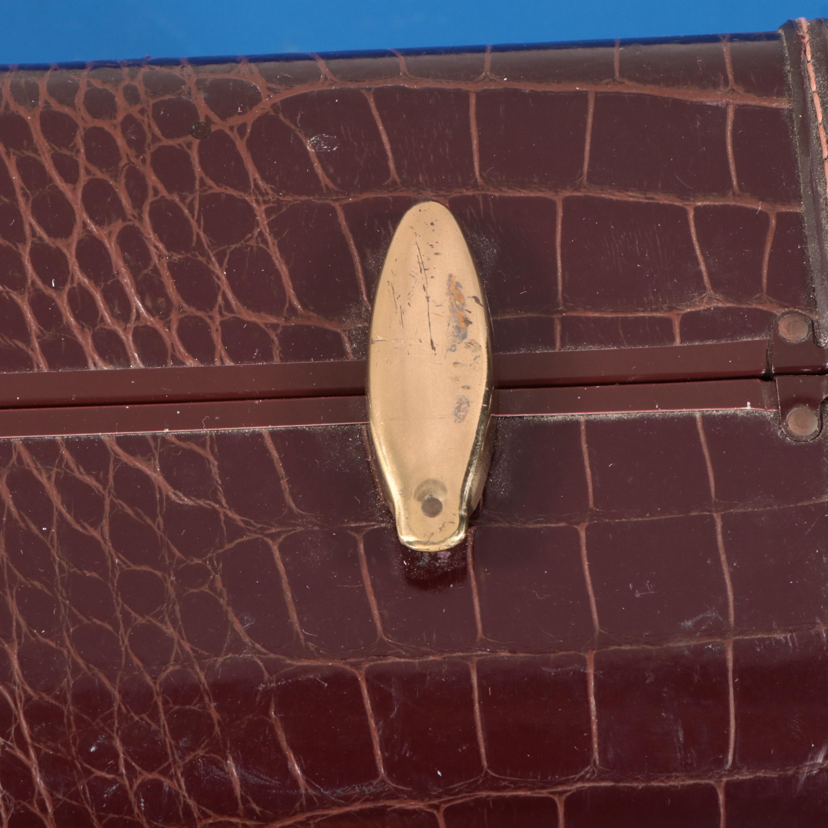 Samsonite Top Handle Luggage Set Styles 4135 and 4132 in Croc-Embossed Vinyl