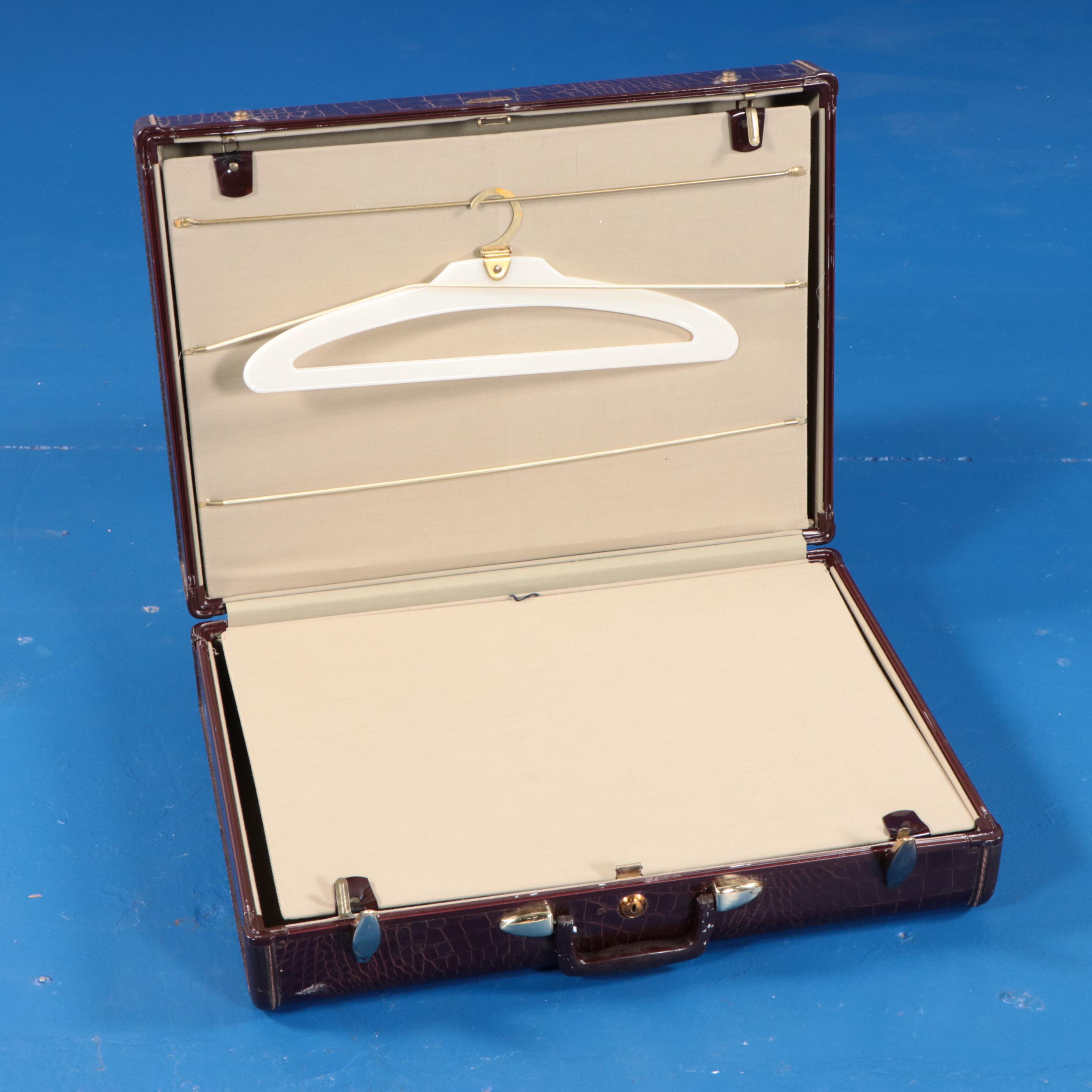 Samsonite Top Handle Luggage Set Styles 4135 and 4132 in Croc-Embossed Vinyl