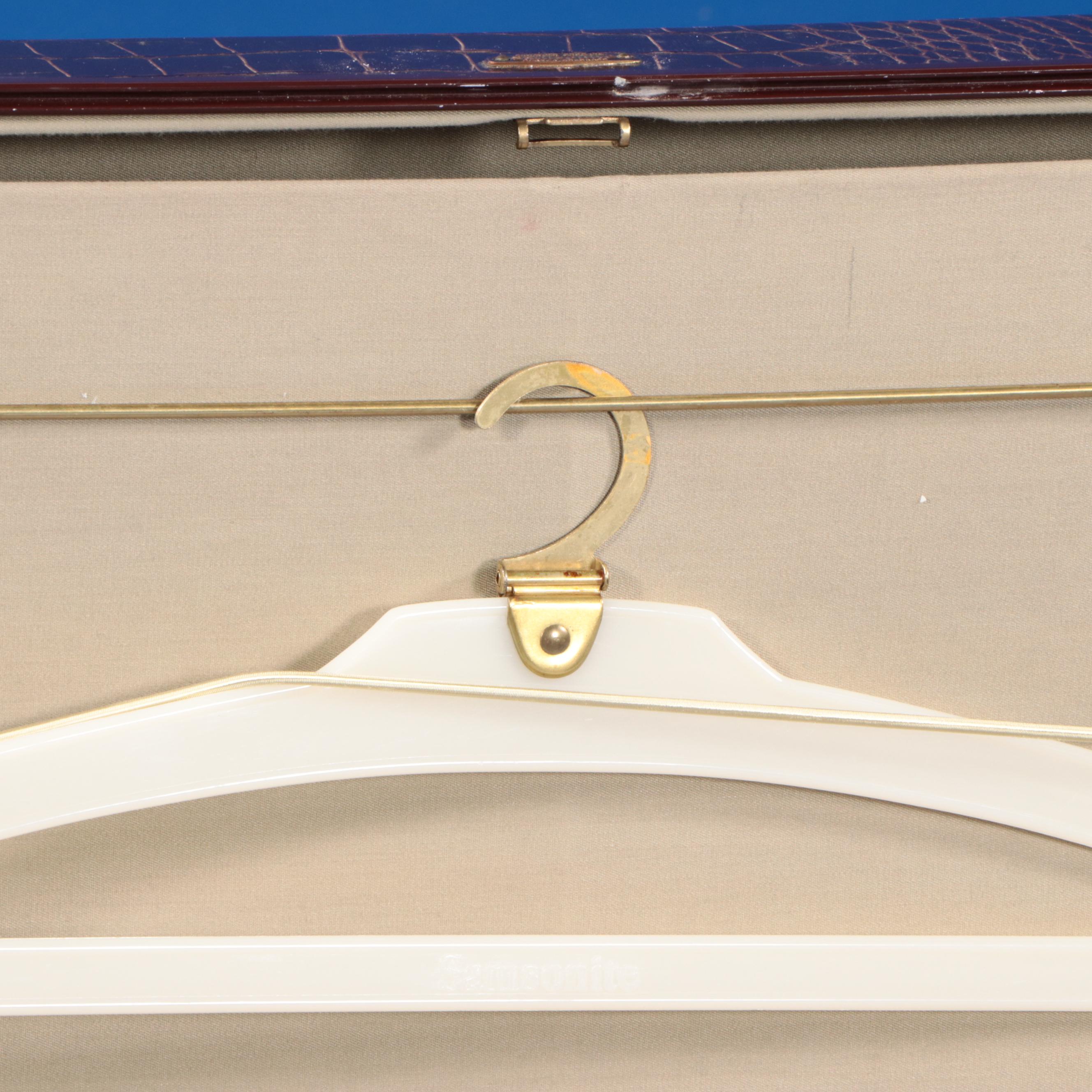 Samsonite Top Handle Luggage Set Styles 4135 and 4132 in Croc-Embossed Vinyl