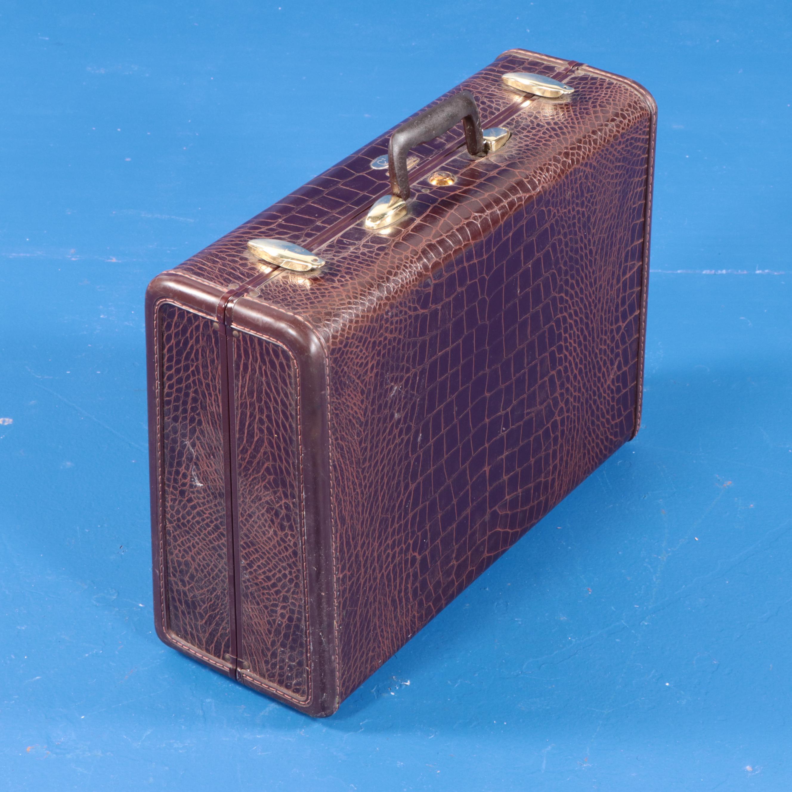 Samsonite Top Handle Luggage Set Styles 4135 and 4132 in Croc-Embossed Vinyl