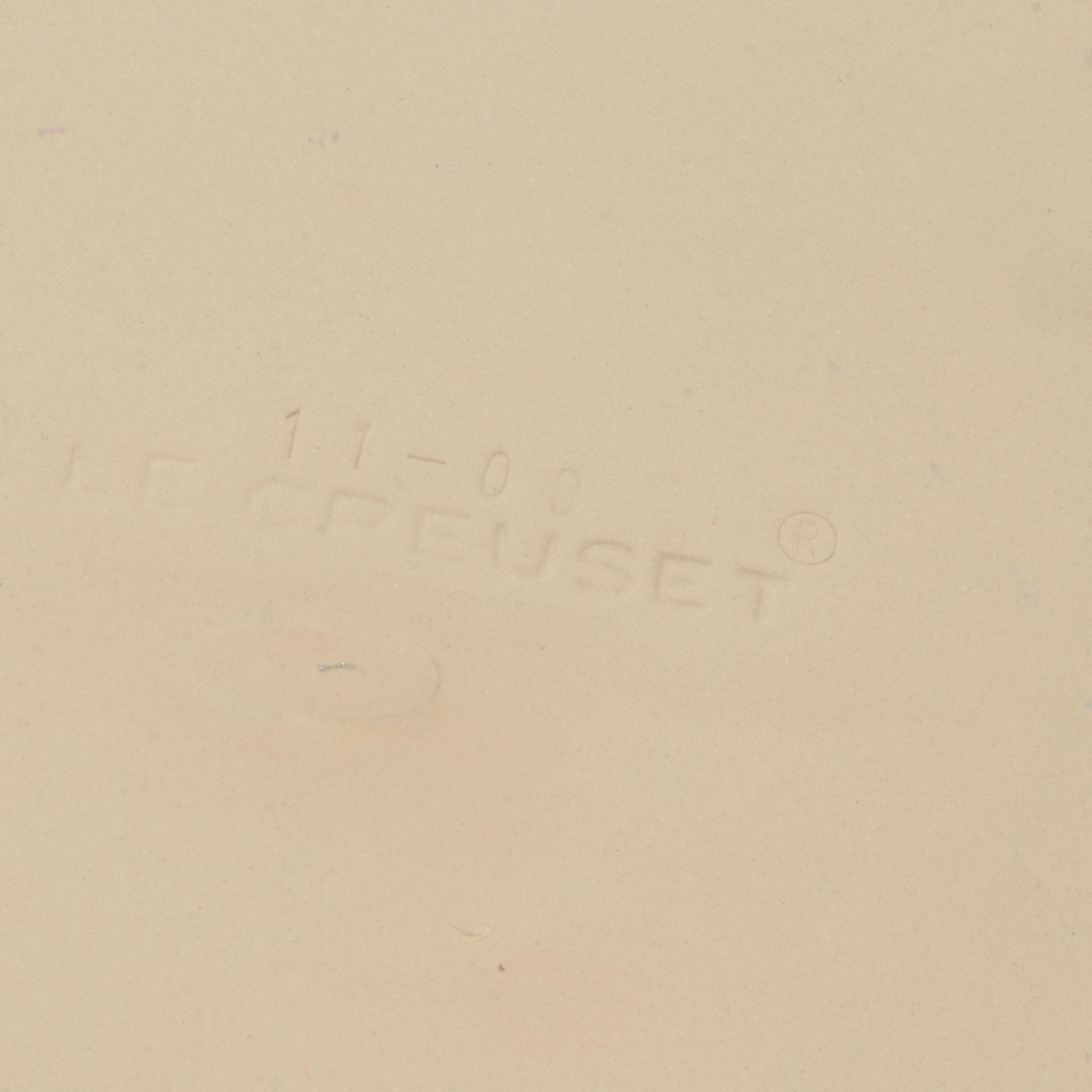 Le Creuset Marseille Cast Iron Griddle and Pie Pan with Other Serving Bowl