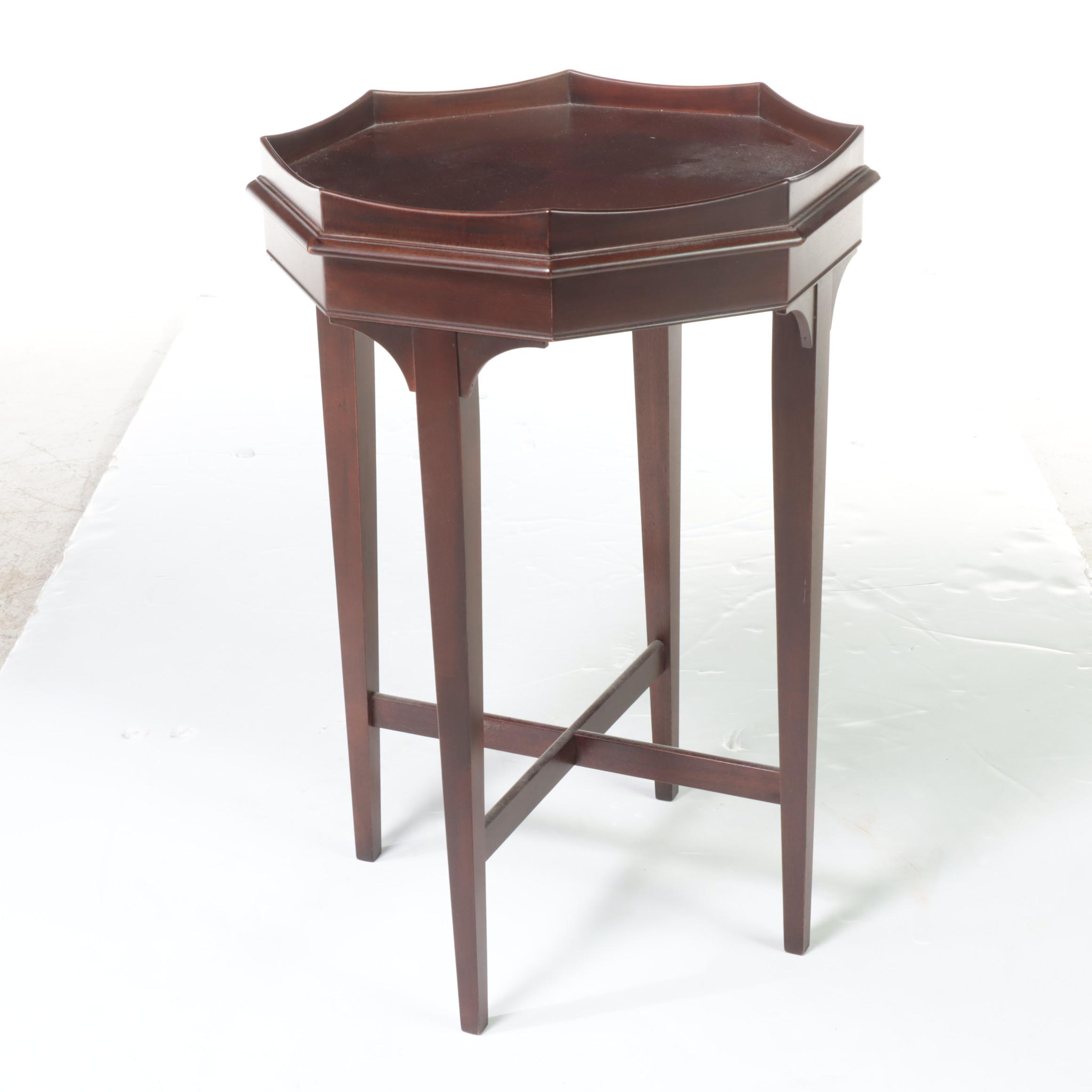 Hekman Furniture Mahogany Finish Hardwood Side Table