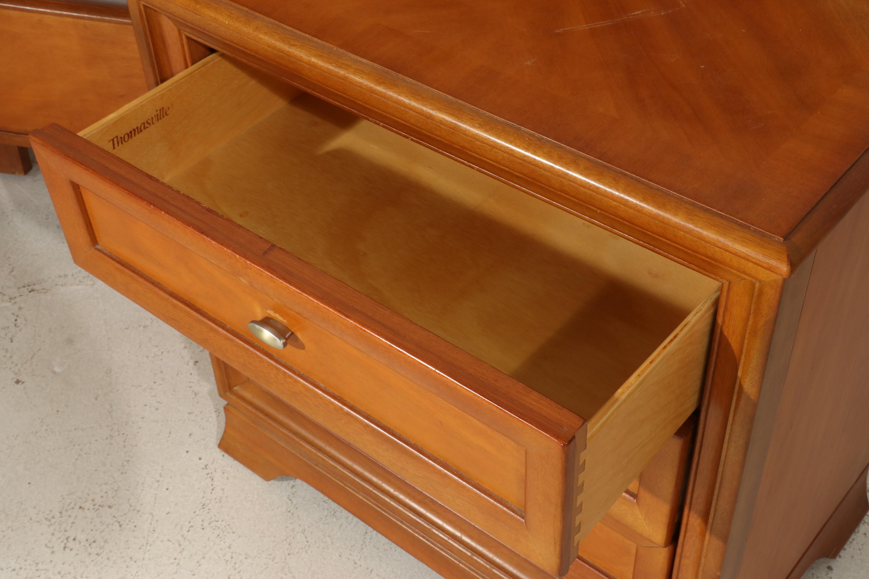 Thomasville Furniture Hardwood Bedroom Suite