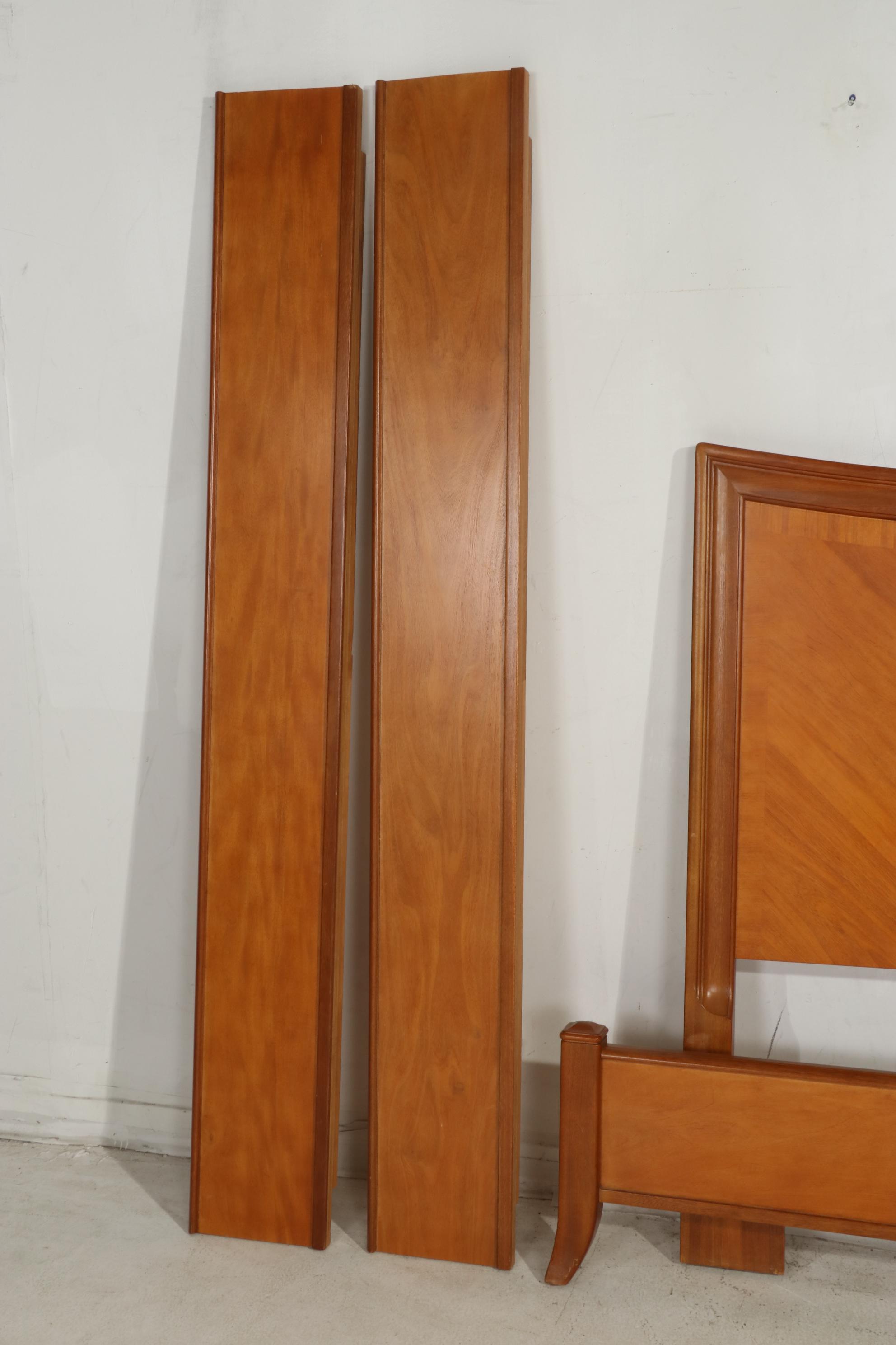 Thomasville Furniture Hardwood Bedroom Suite