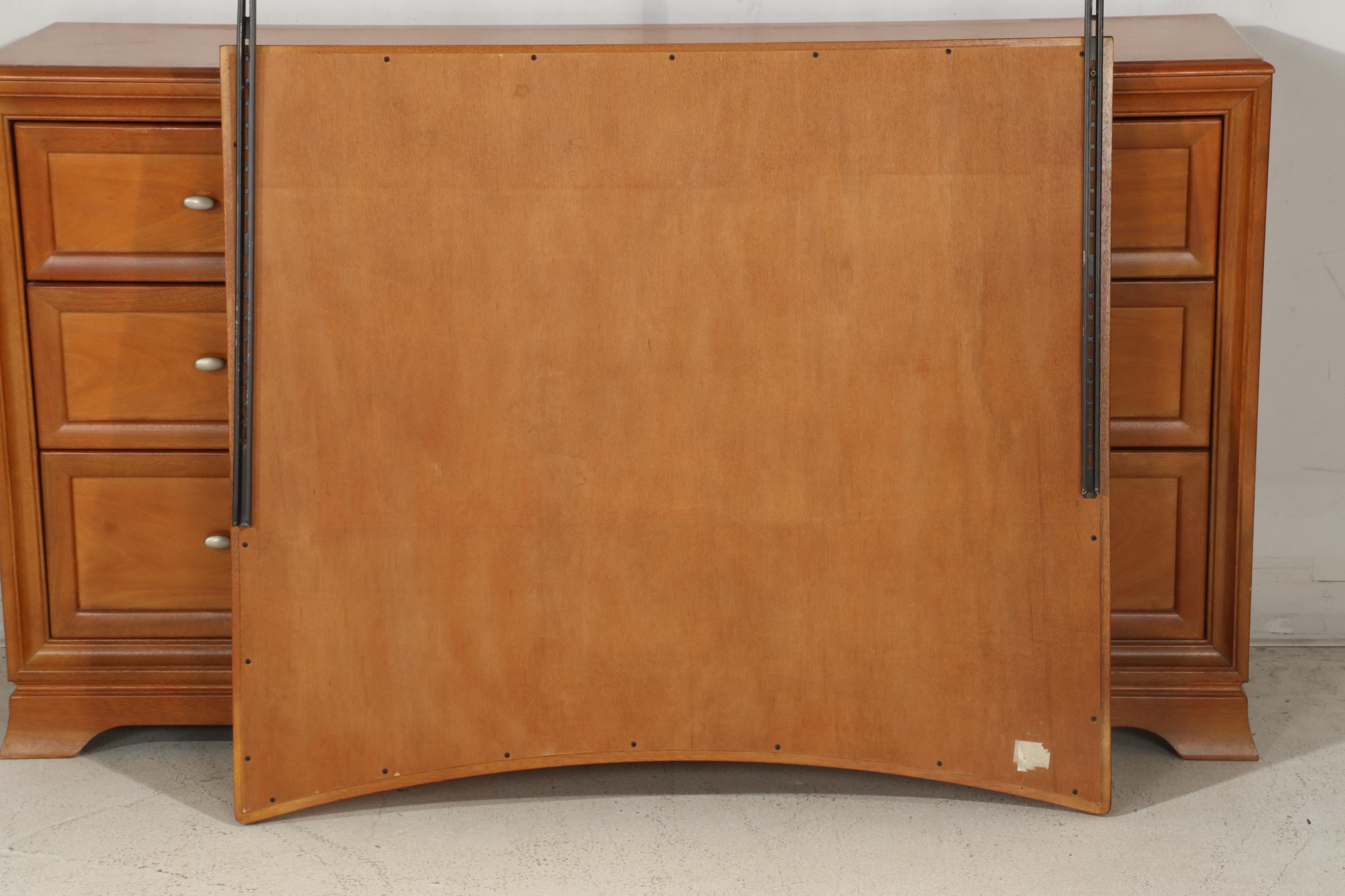 Thomasville Furniture Hardwood Bedroom Suite