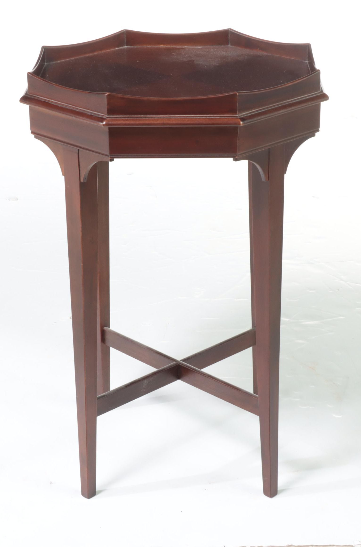 Hekman Furniture Mahogany Finish Hardwood Side Table