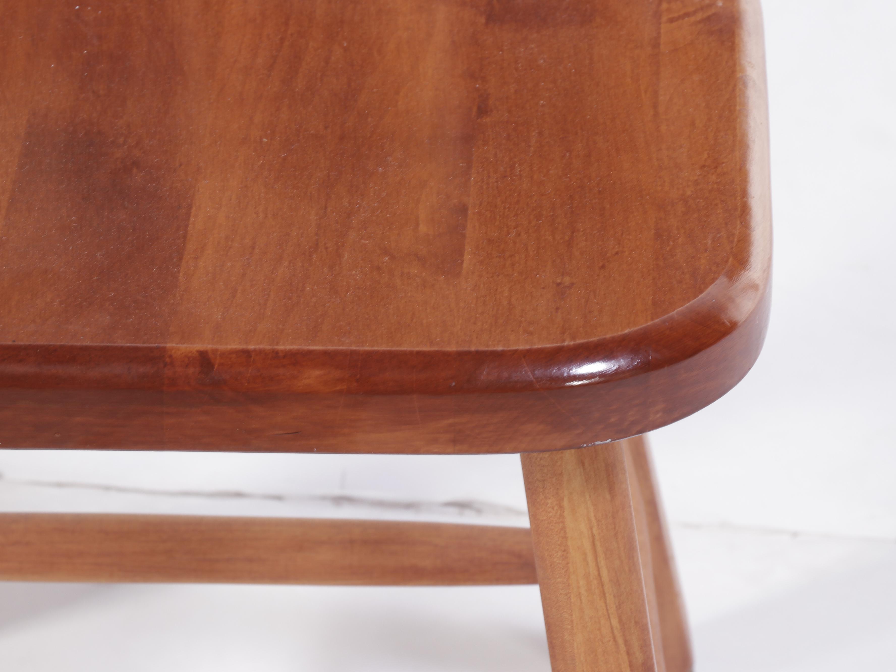 Set of American Colonial Style Maple Arrowback Side Chairs