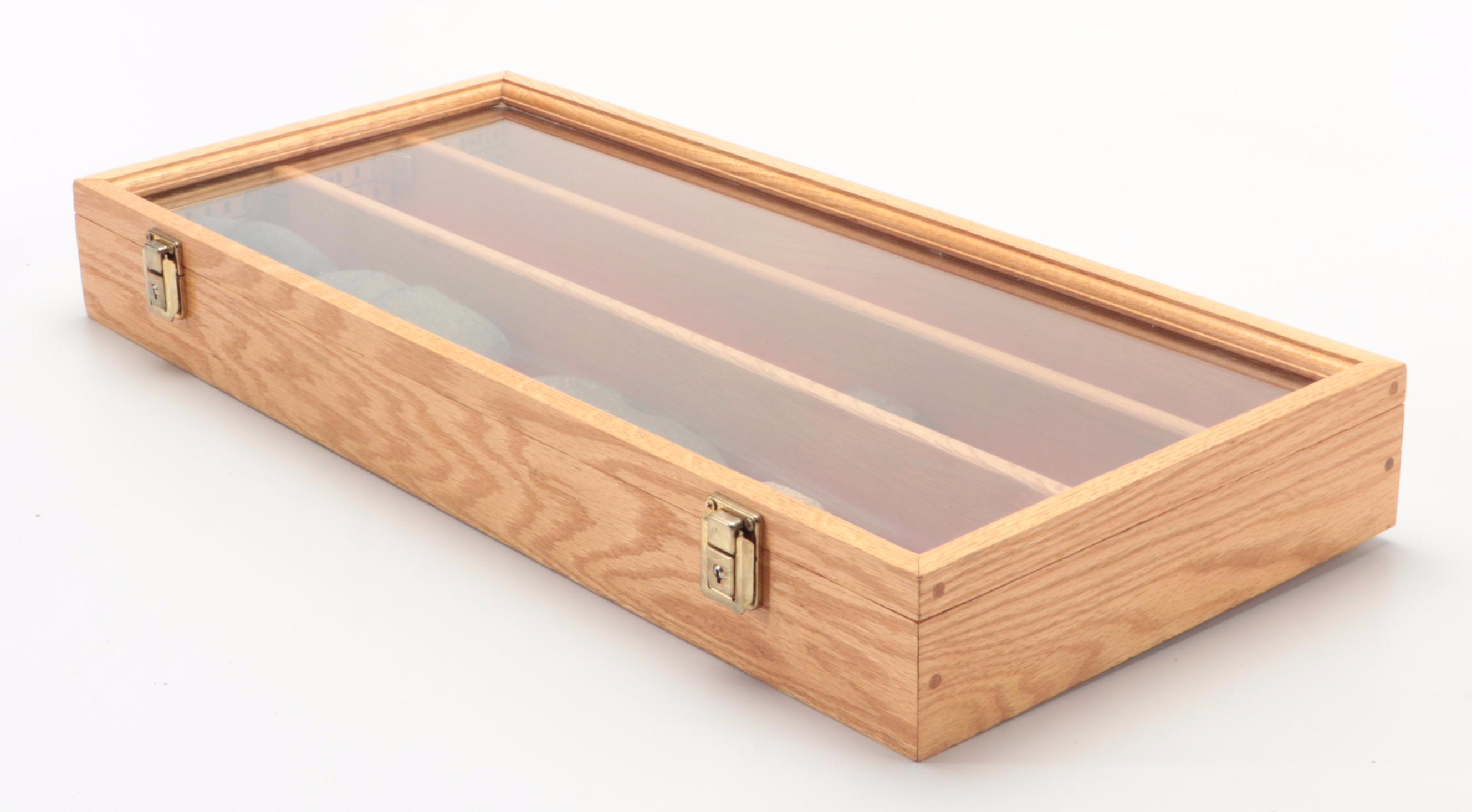 Native American Lithic Artifacts With Display Case