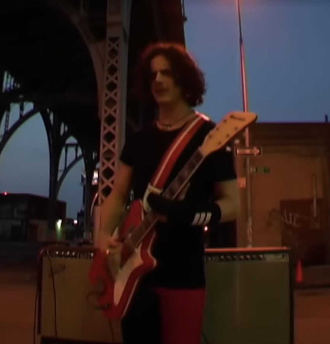 Jack White's Finger Casts