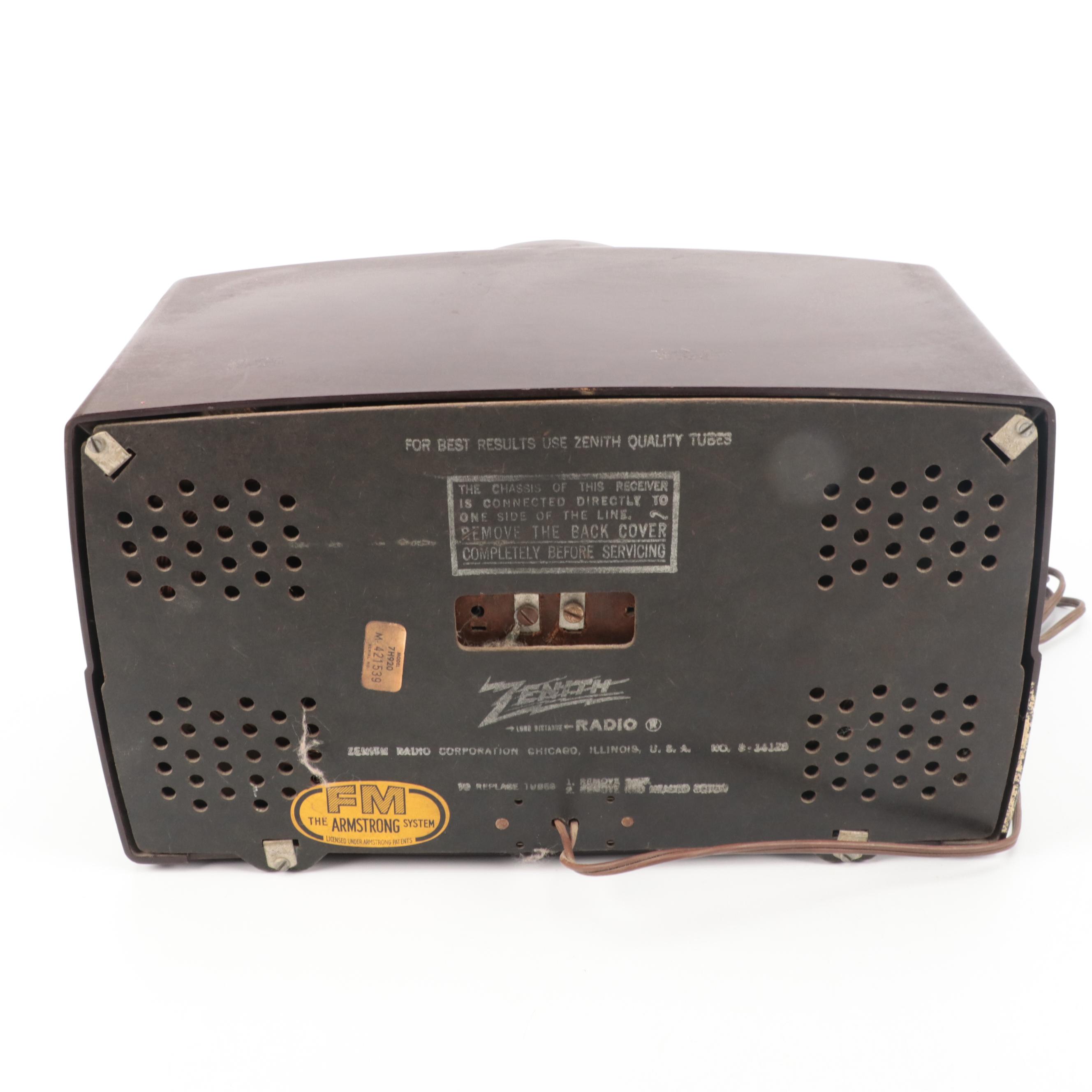Zenith 7H920 Bakelite Cased Broadcast Radio, circa 1949