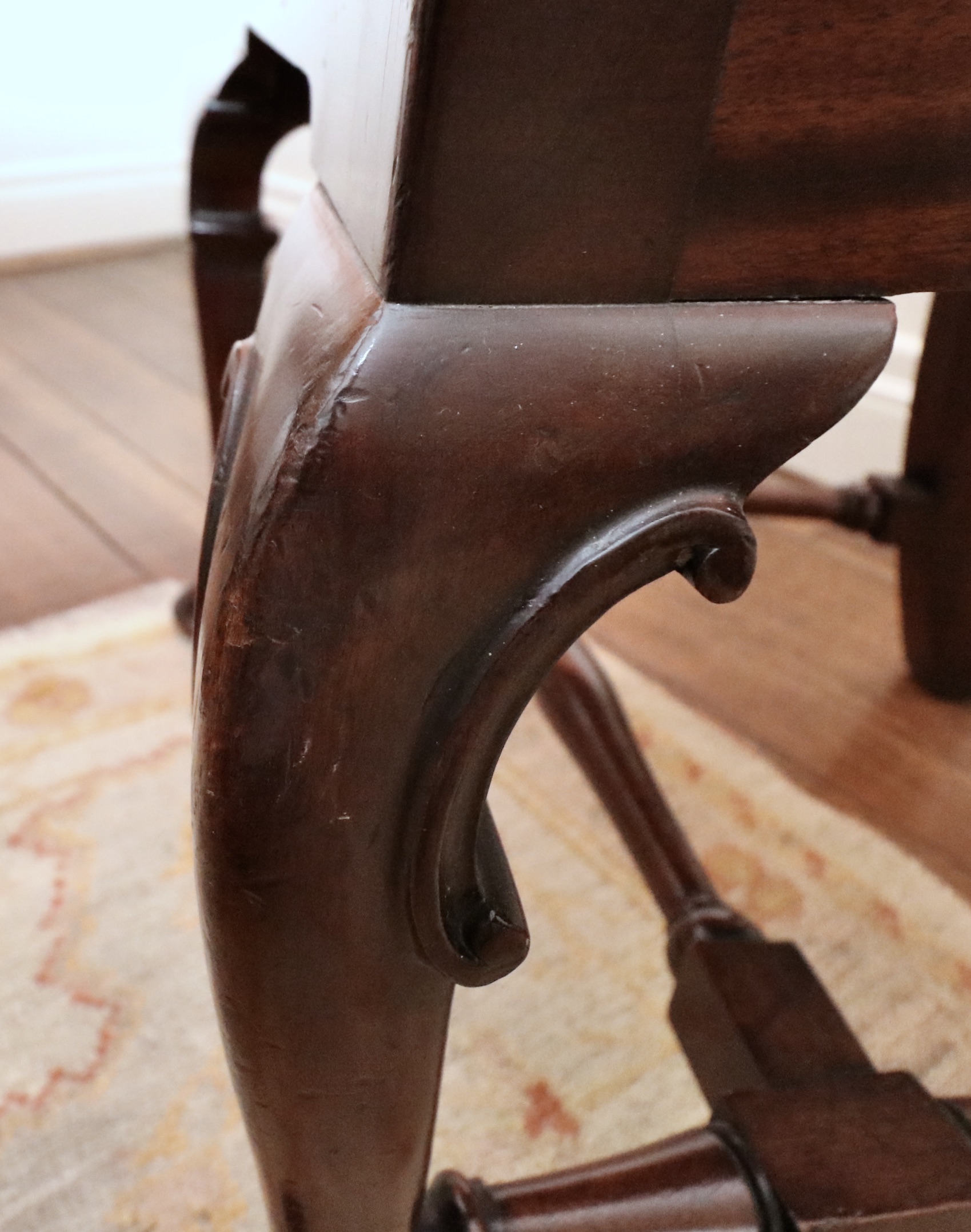 Queen Anne Style Three-Pedestal Mahogany Dining Table and Twelve Chairs