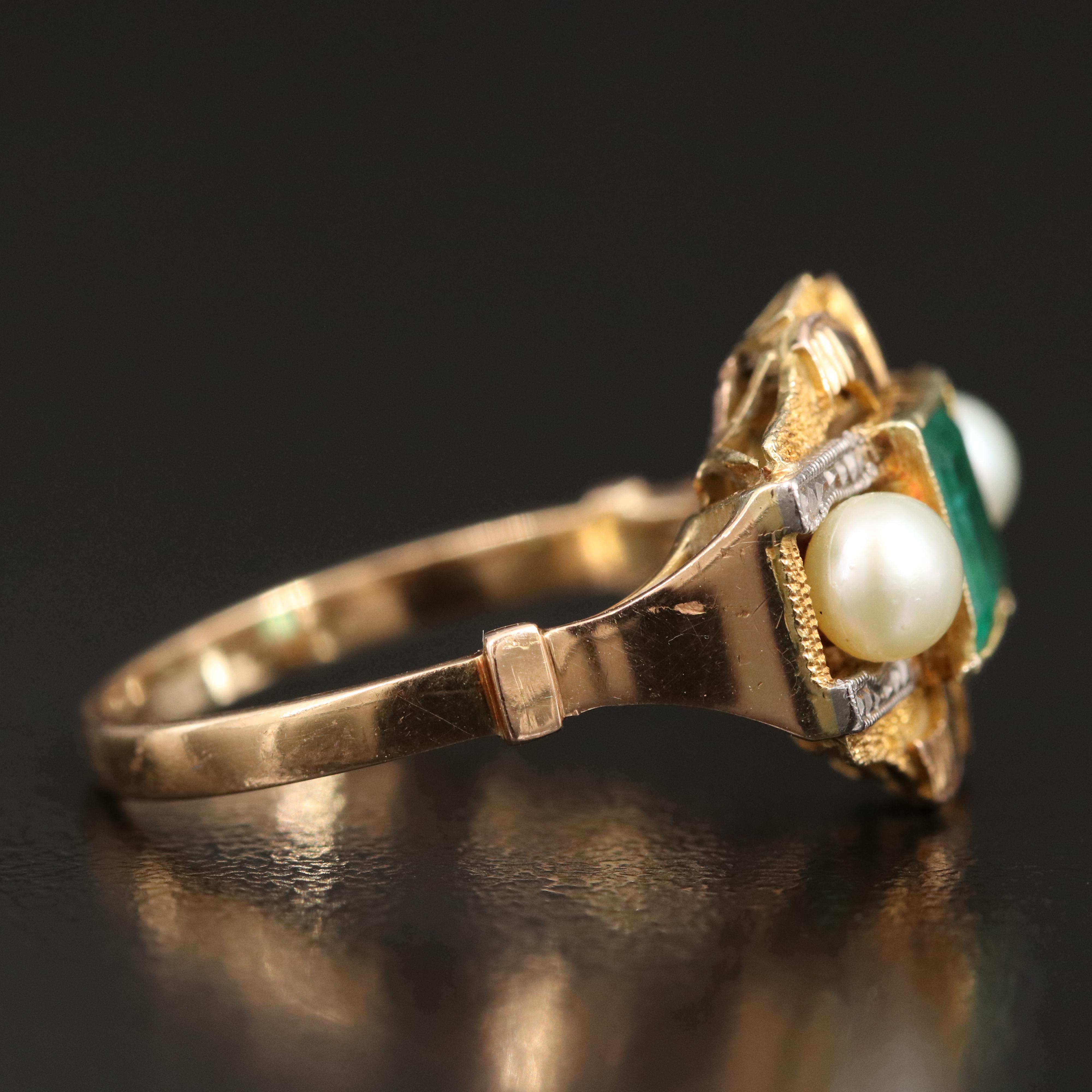 Vintage 18K 1.34 CT Emerald and Pearl Ring