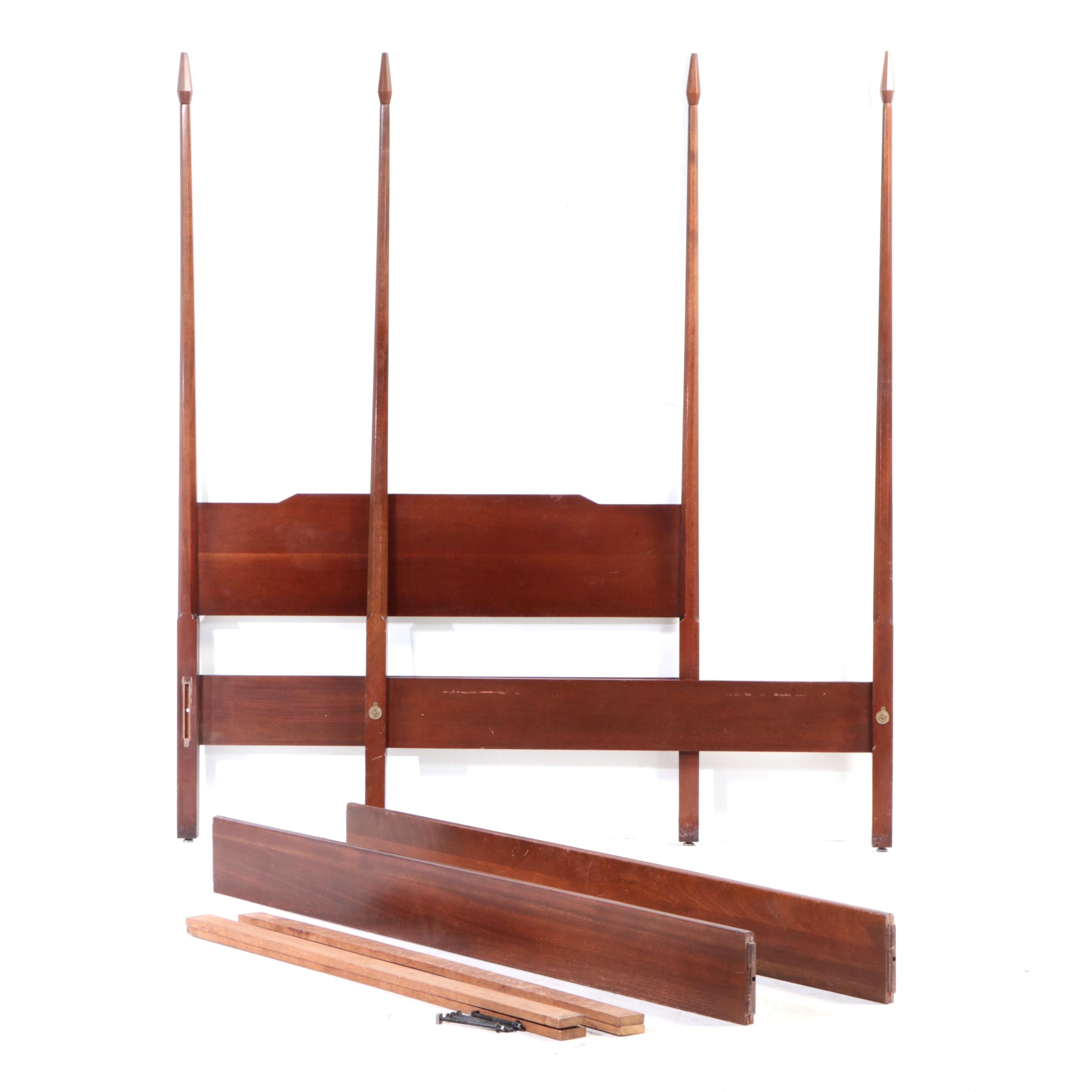 Biggs Furniture of Virginia Mahogany Four Poster Full Size Bed Frame EBTH