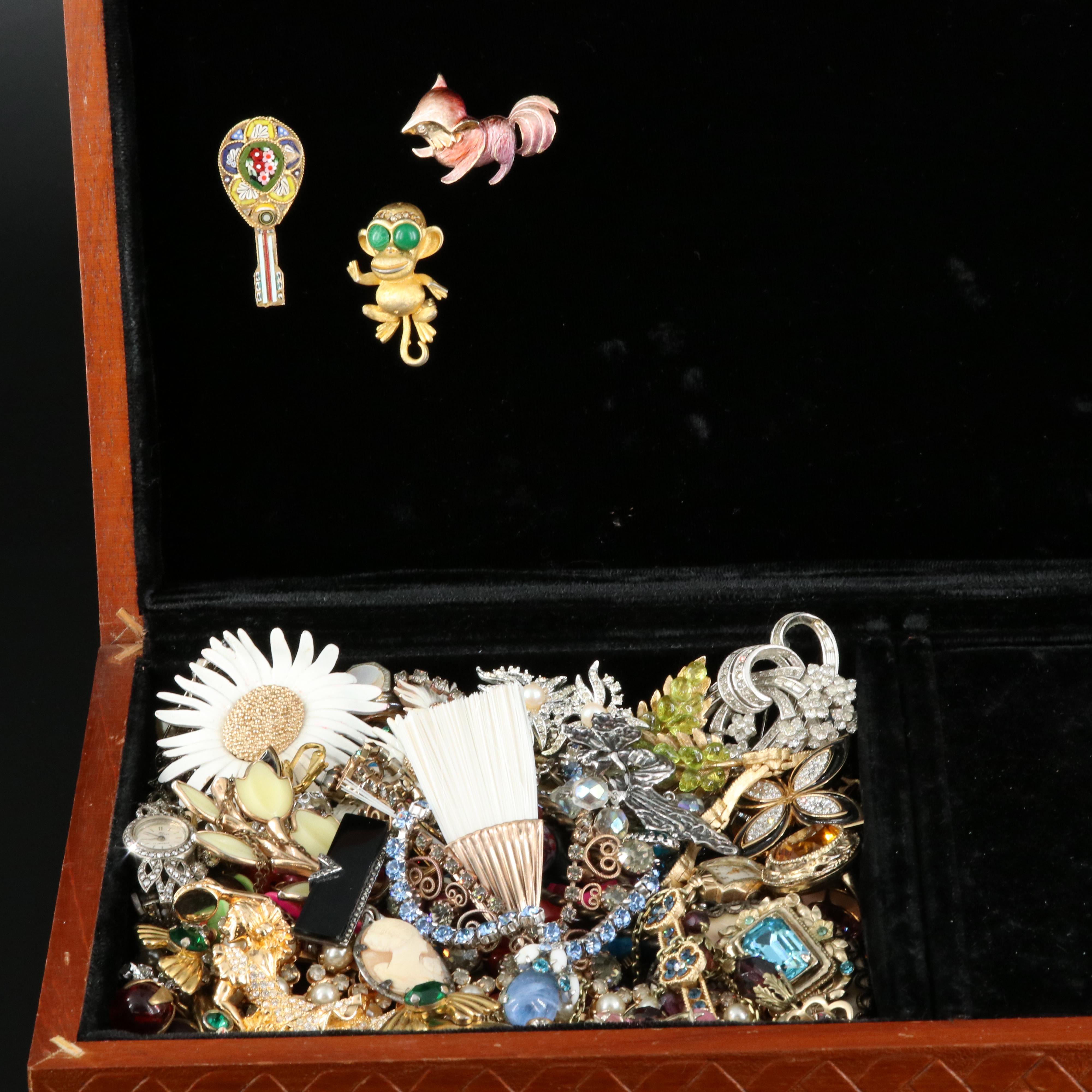 Uncommon Discoveries: Jewelry Collection