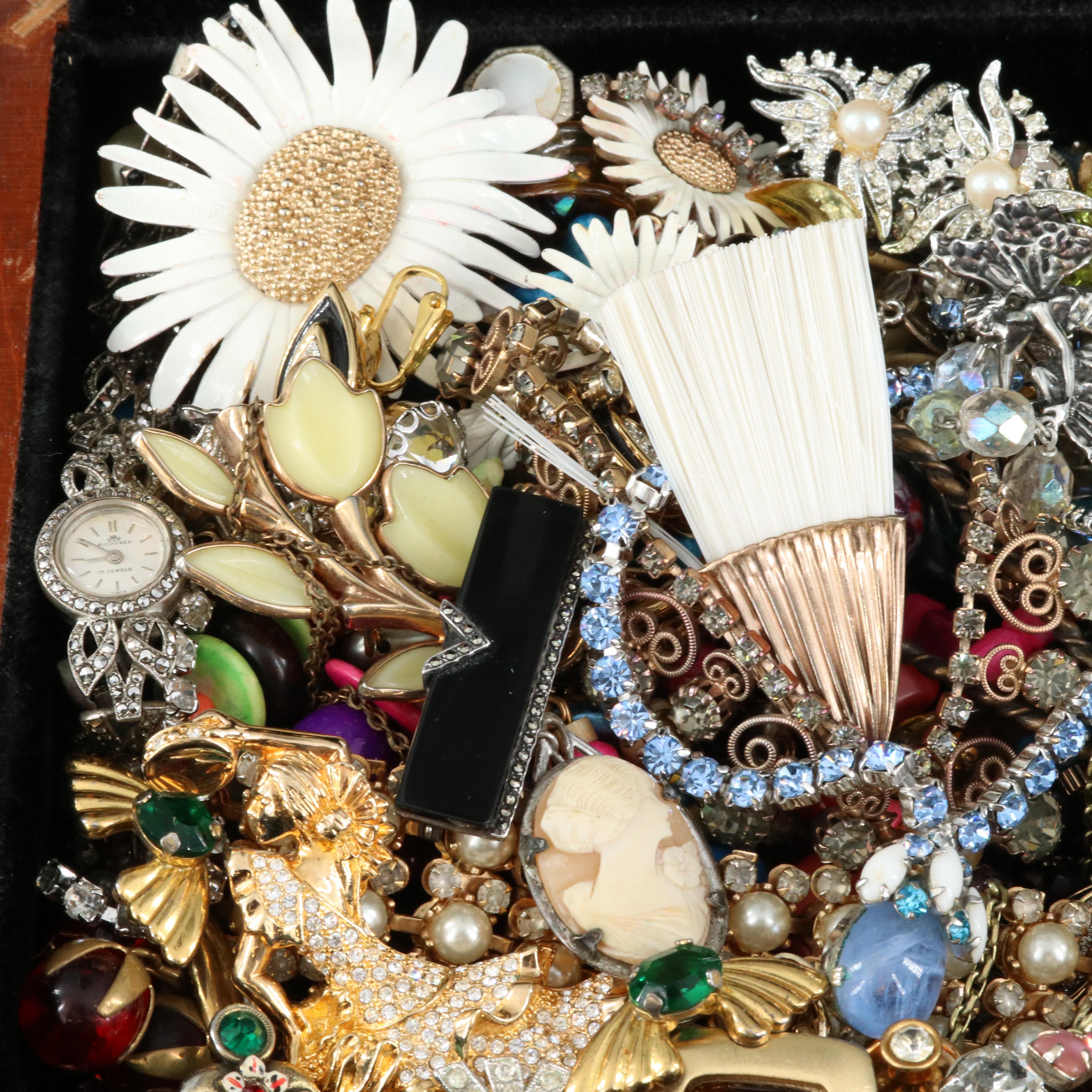 Uncommon Discoveries: Jewelry Collection