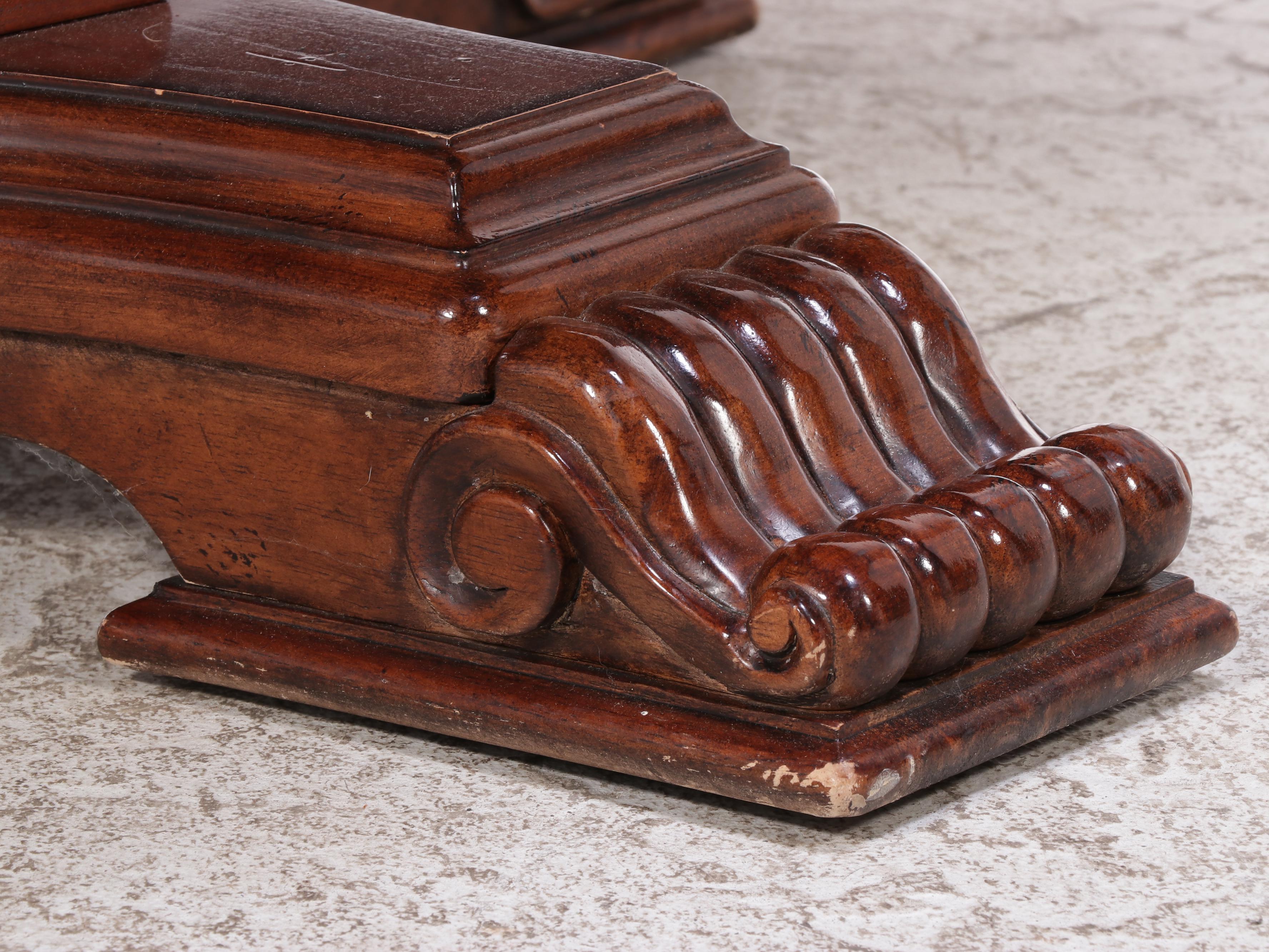 Universal Furniture "Villa Cortina" Hardwood Extending Pedestal Dining Table