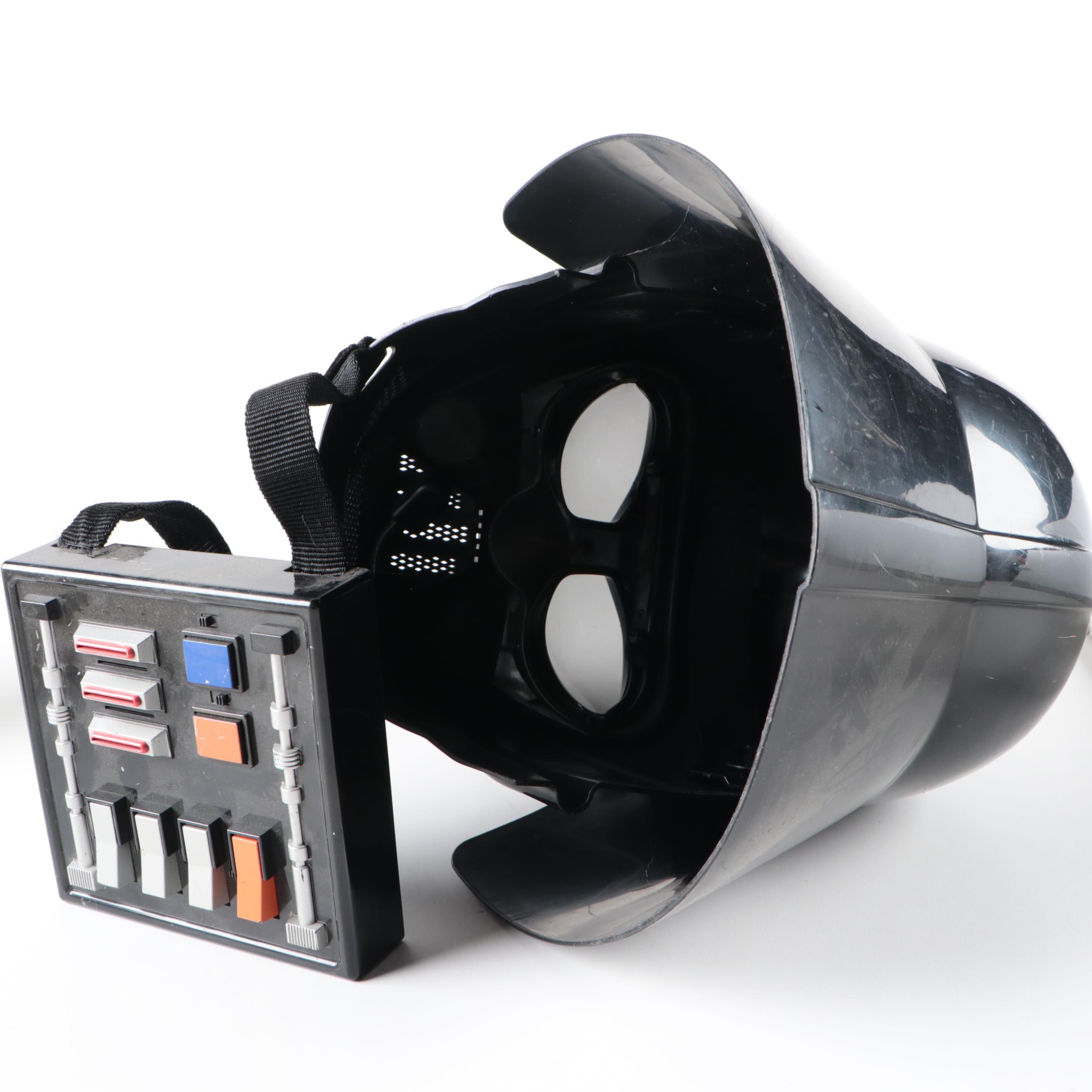 Star Wars Bradley Talking Alarm Clock with Darth Vader Electronic Helmet