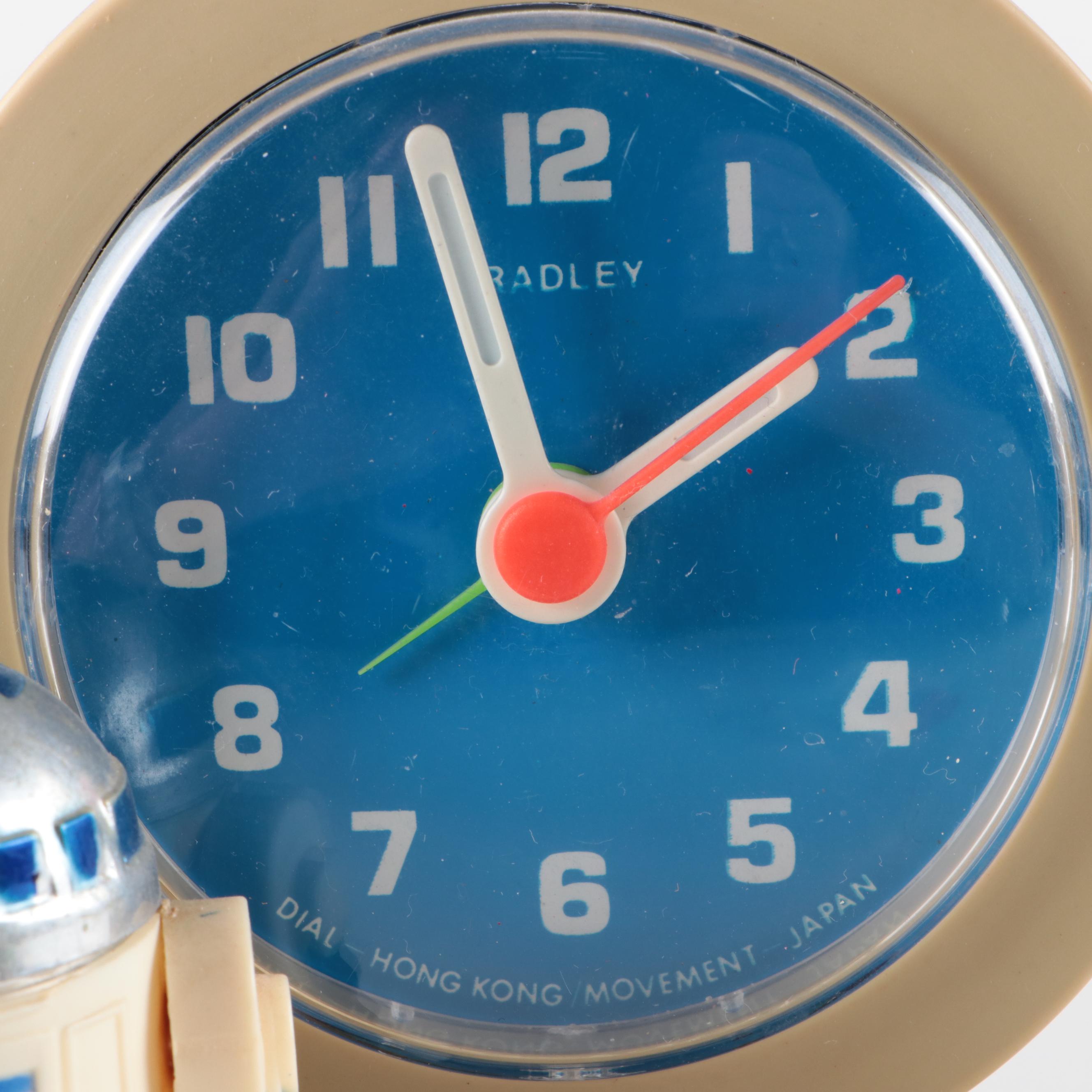 Star Wars Bradley Talking Alarm Clock with Darth Vader Electronic Helmet