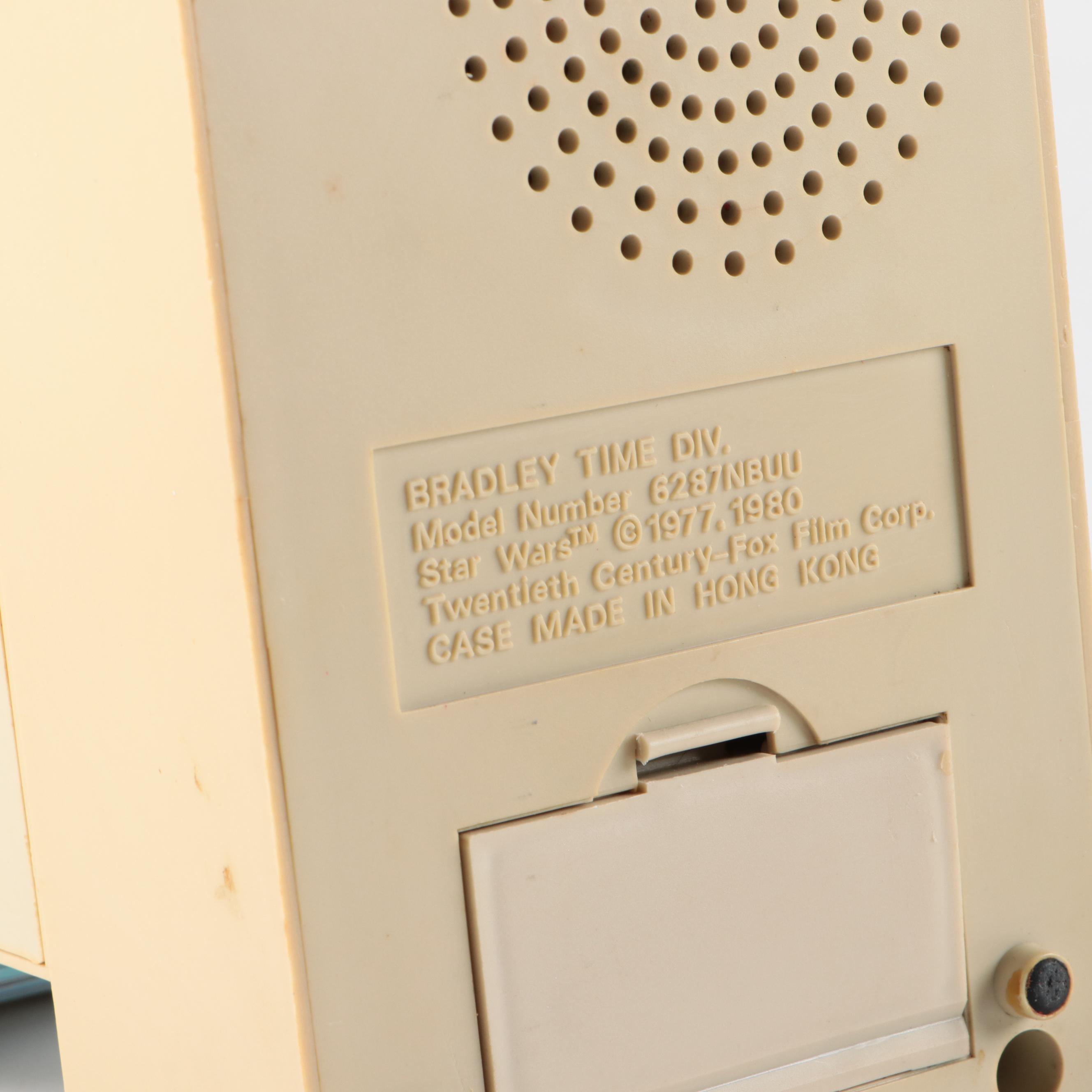 Star Wars Bradley Talking Alarm Clock with Darth Vader Electronic Helmet