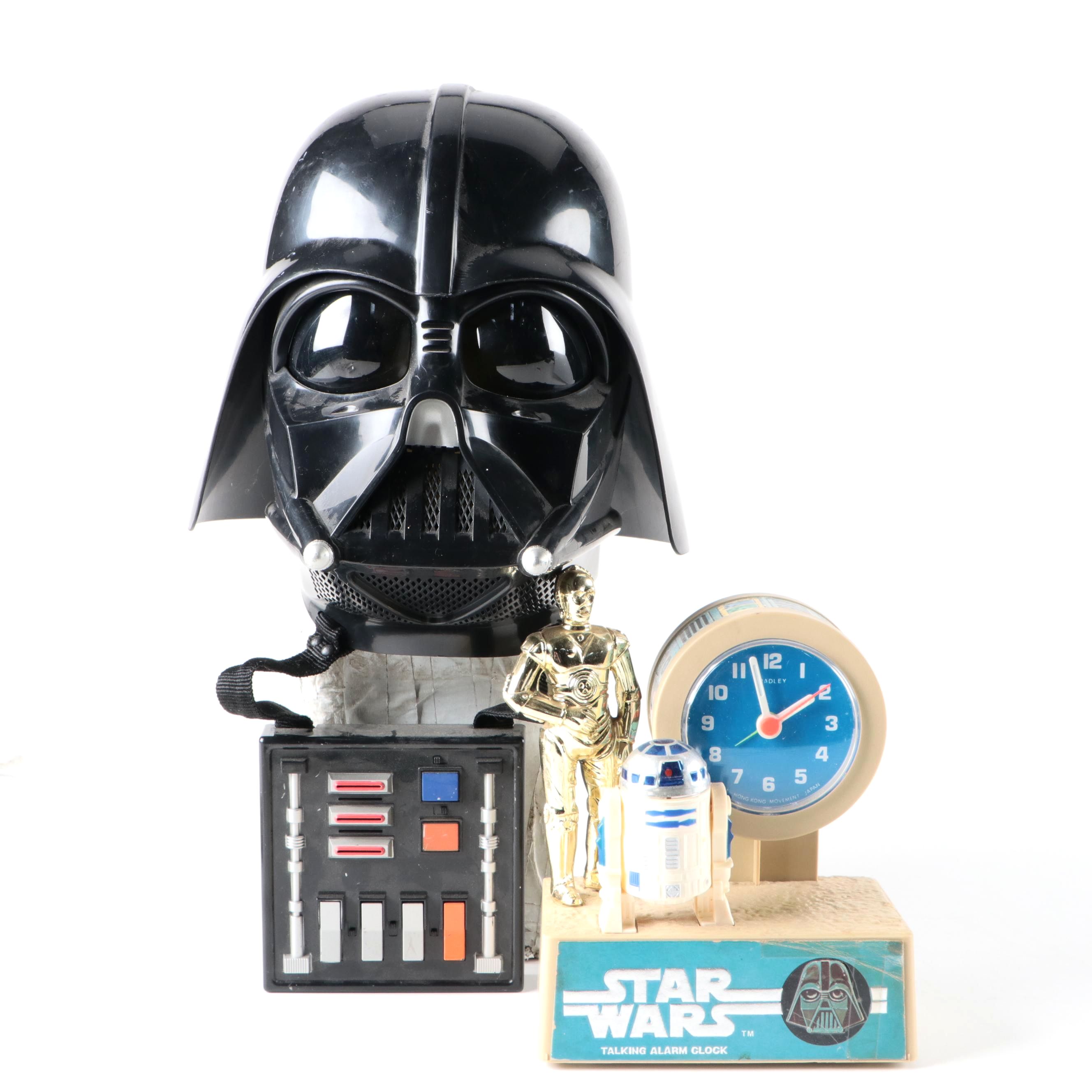 Star Wars Bradley Talking Alarm Clock with Darth Vader Electronic Helmet