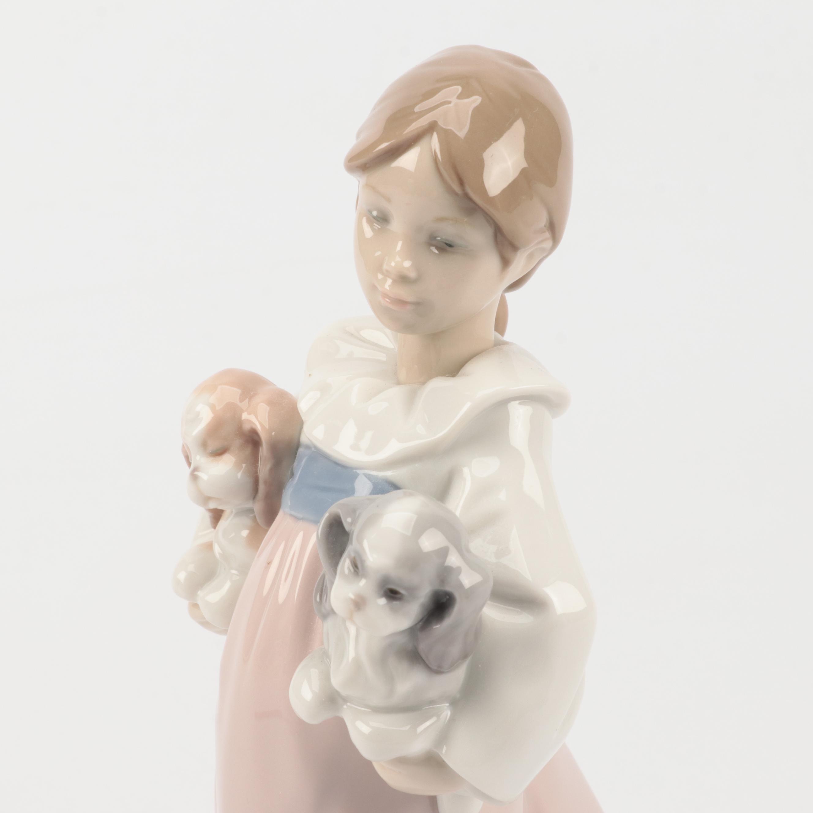 Lladró "Arms Full of Love" Porcelain Figurine Designed by Francisco Polope
