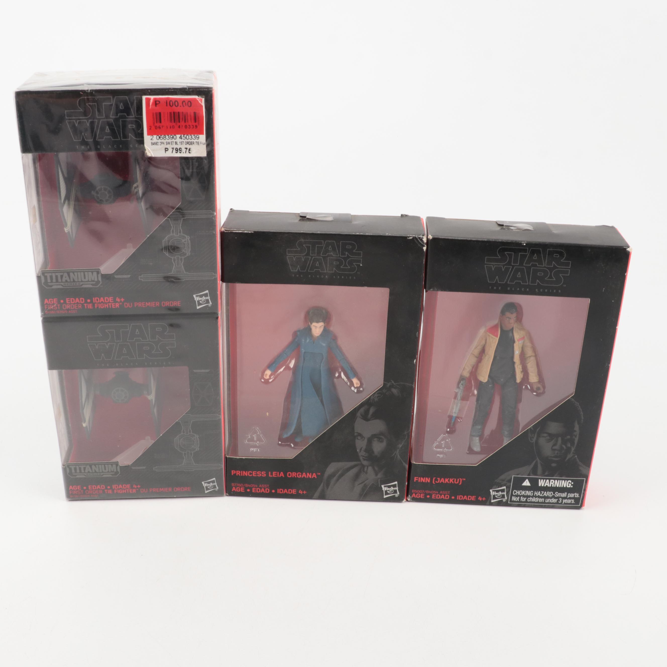 Hasbro Star Wars Darth Vader Electronic Helmet and Action Figures