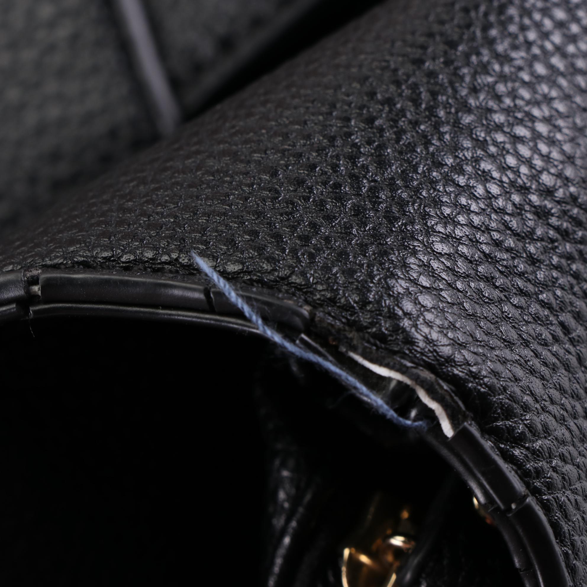 Kate & Alex Shoulder Bags in Pebble Grain Polyurethane