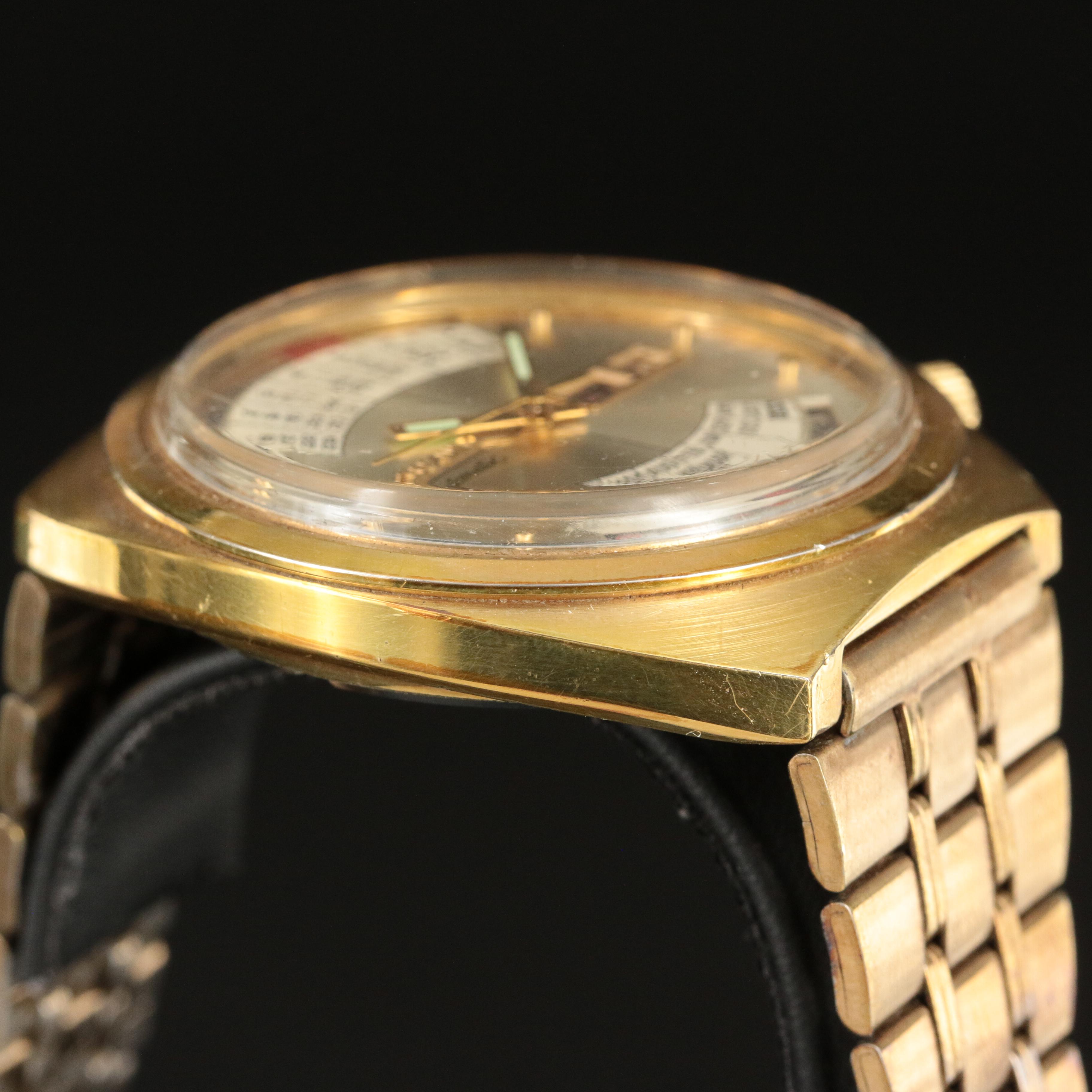 Vintage Wittnauer "Time Machine" Perpetual Calendar Automatic