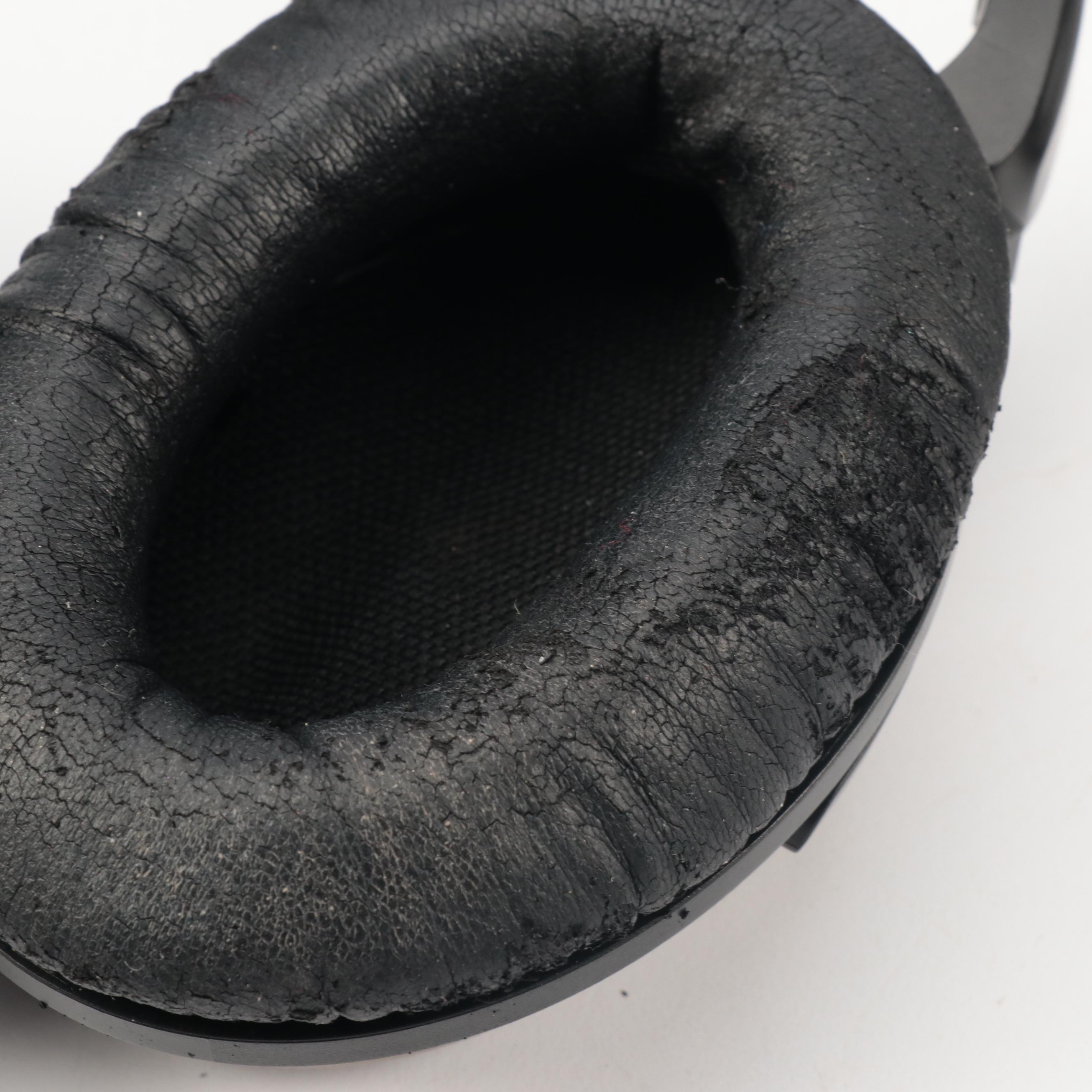 Bose QuietComfort 2 Acoustic Noise Canceling Headphones