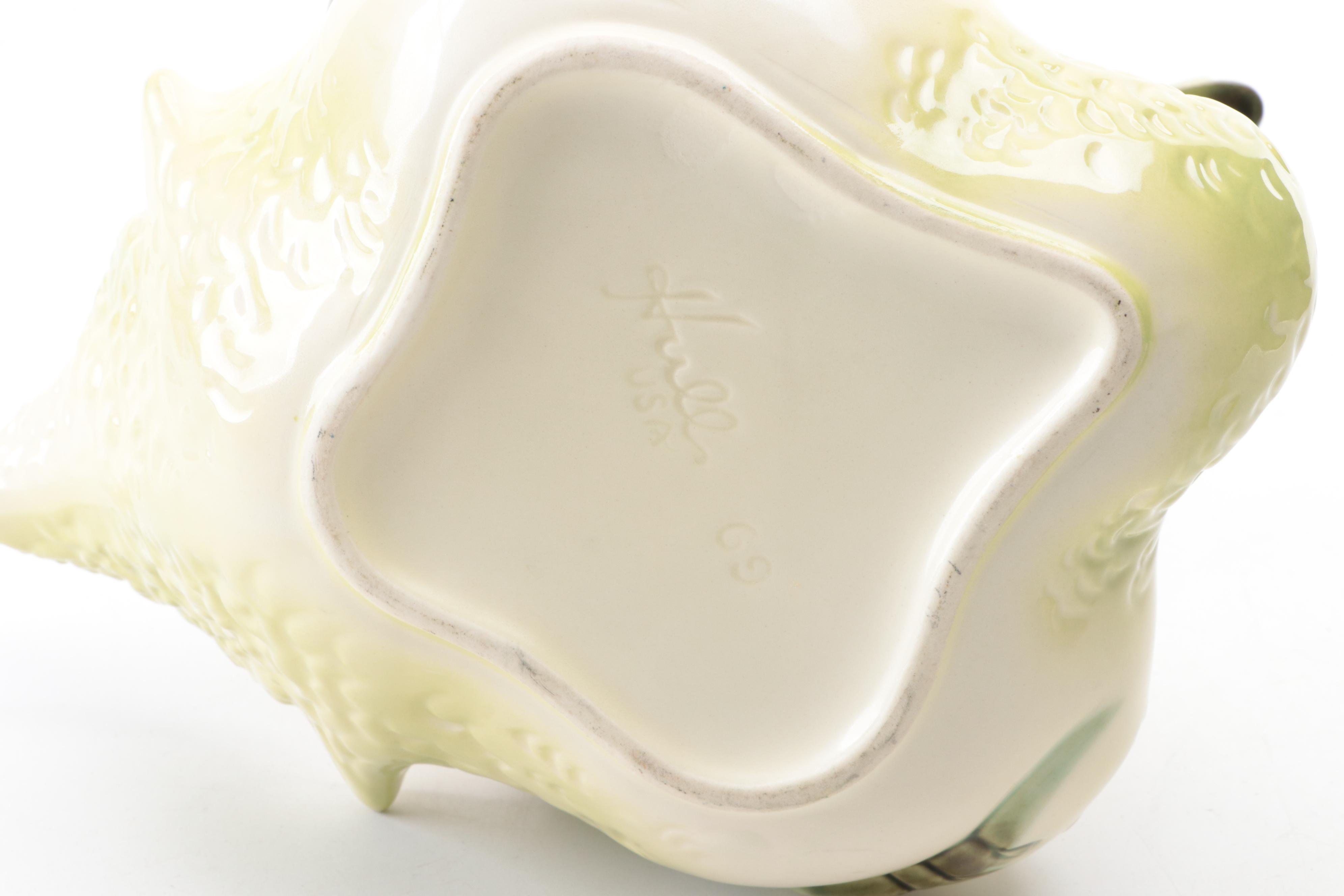 Hull Pottery Swan Centerpiece Bowl With Cygnet Accent Bowls