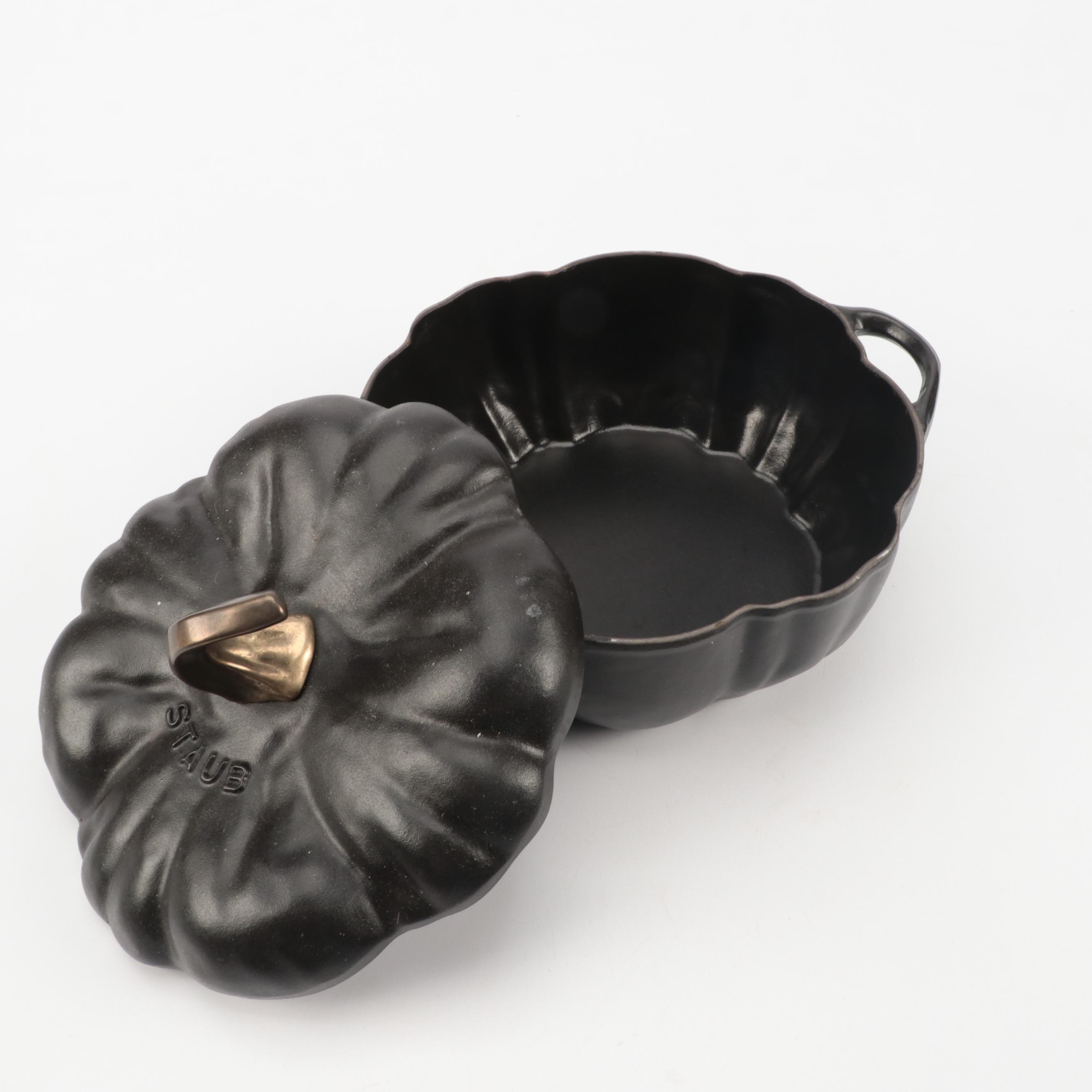 Staub Cast Iron Pumpkin Form Dutch Oven